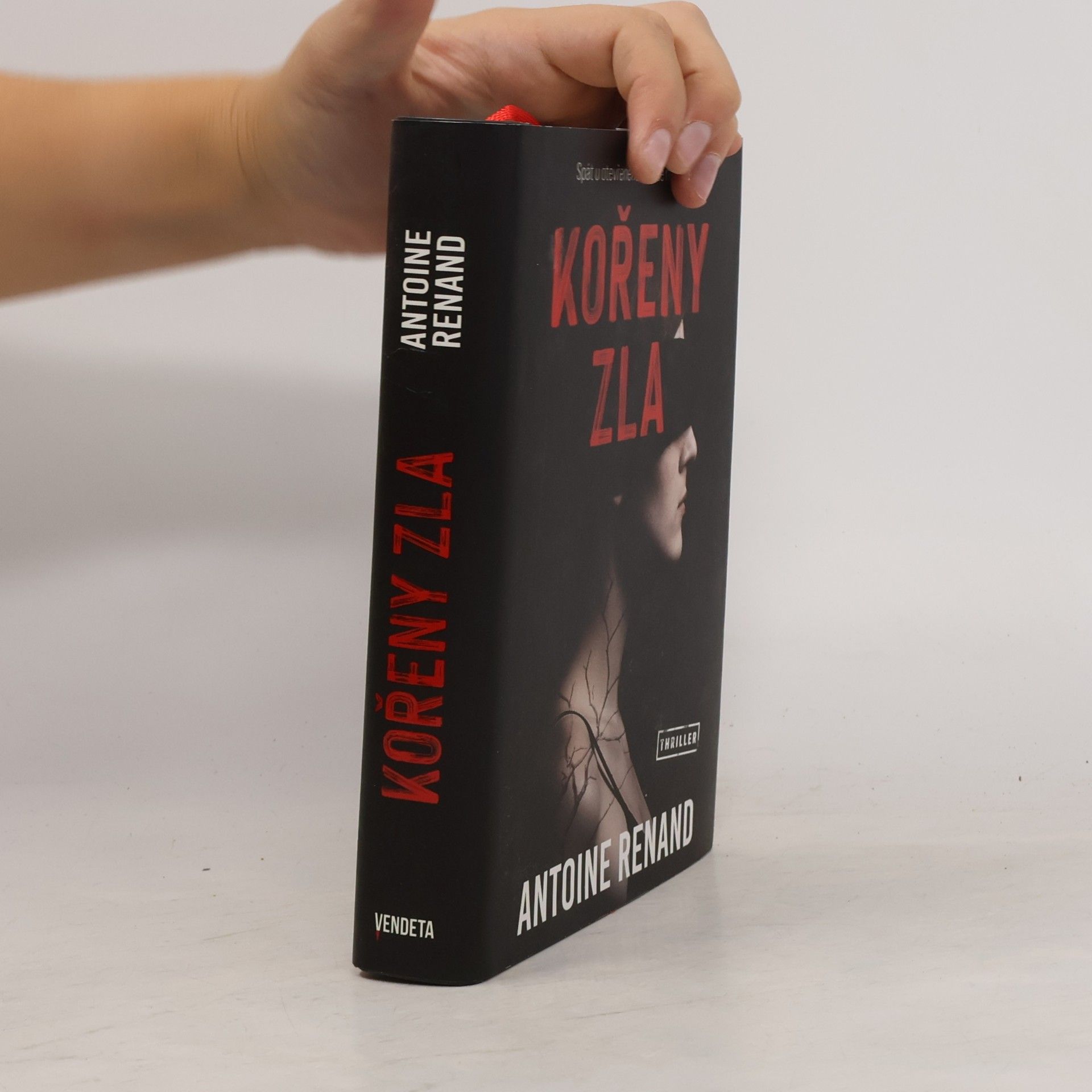 Antoine Renand Kořeny zla