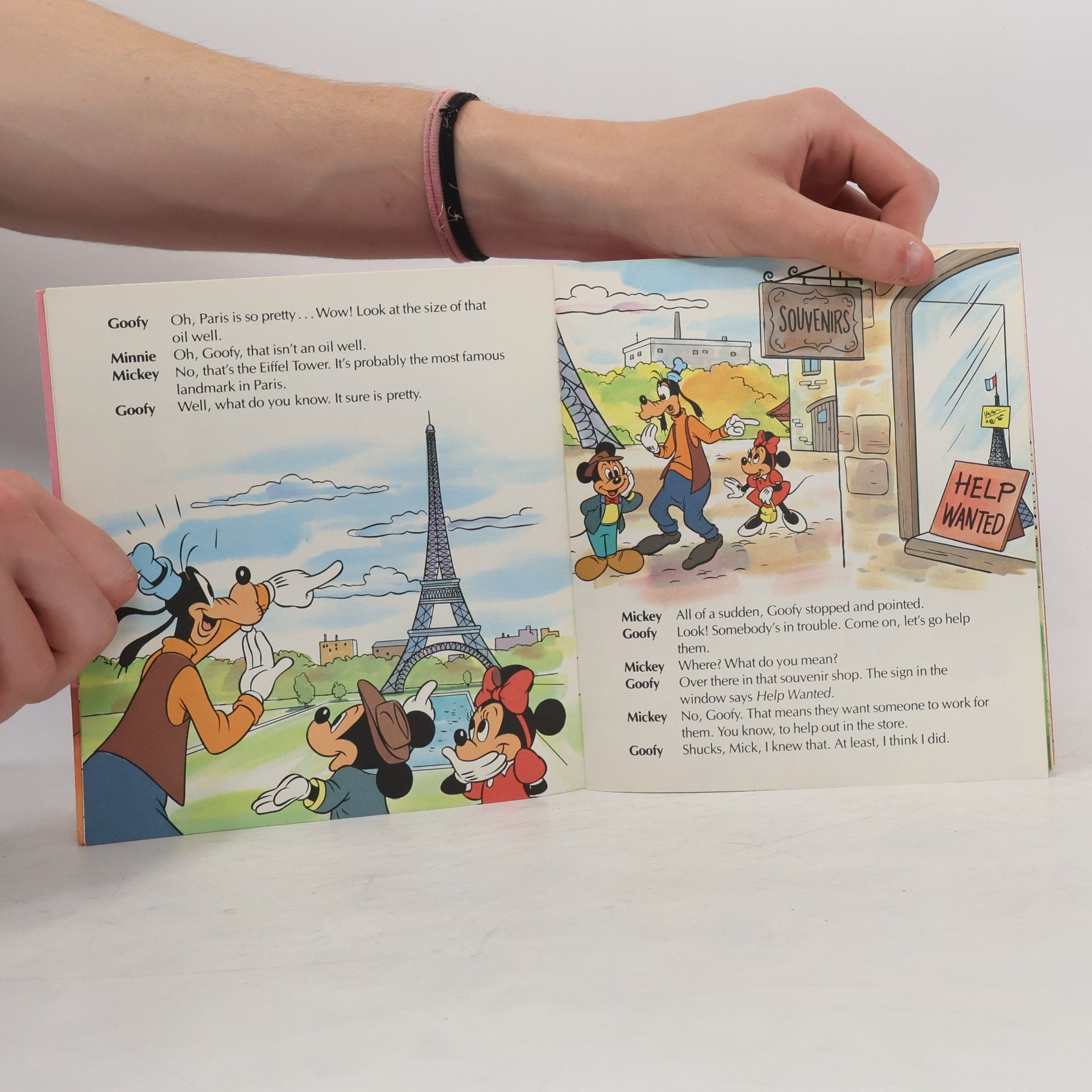 Walt Disney The Talking Mickey Mouse Show: A Mystery in Paris