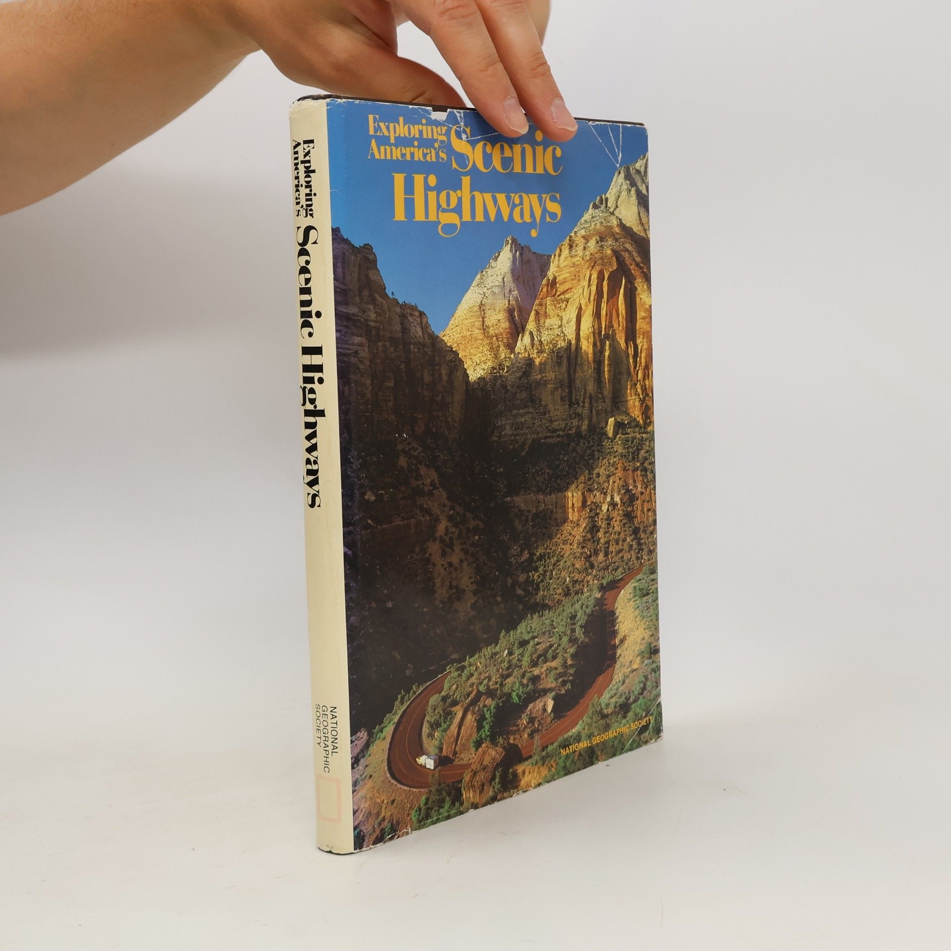 Various authors Exploring America's Scenic Highways