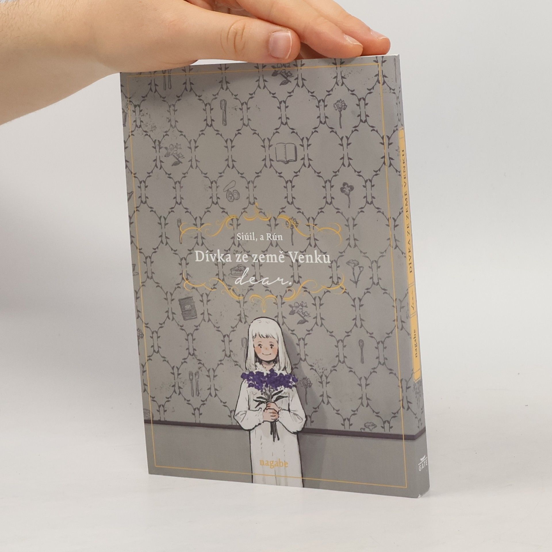 Dívka ze země Venku : dear