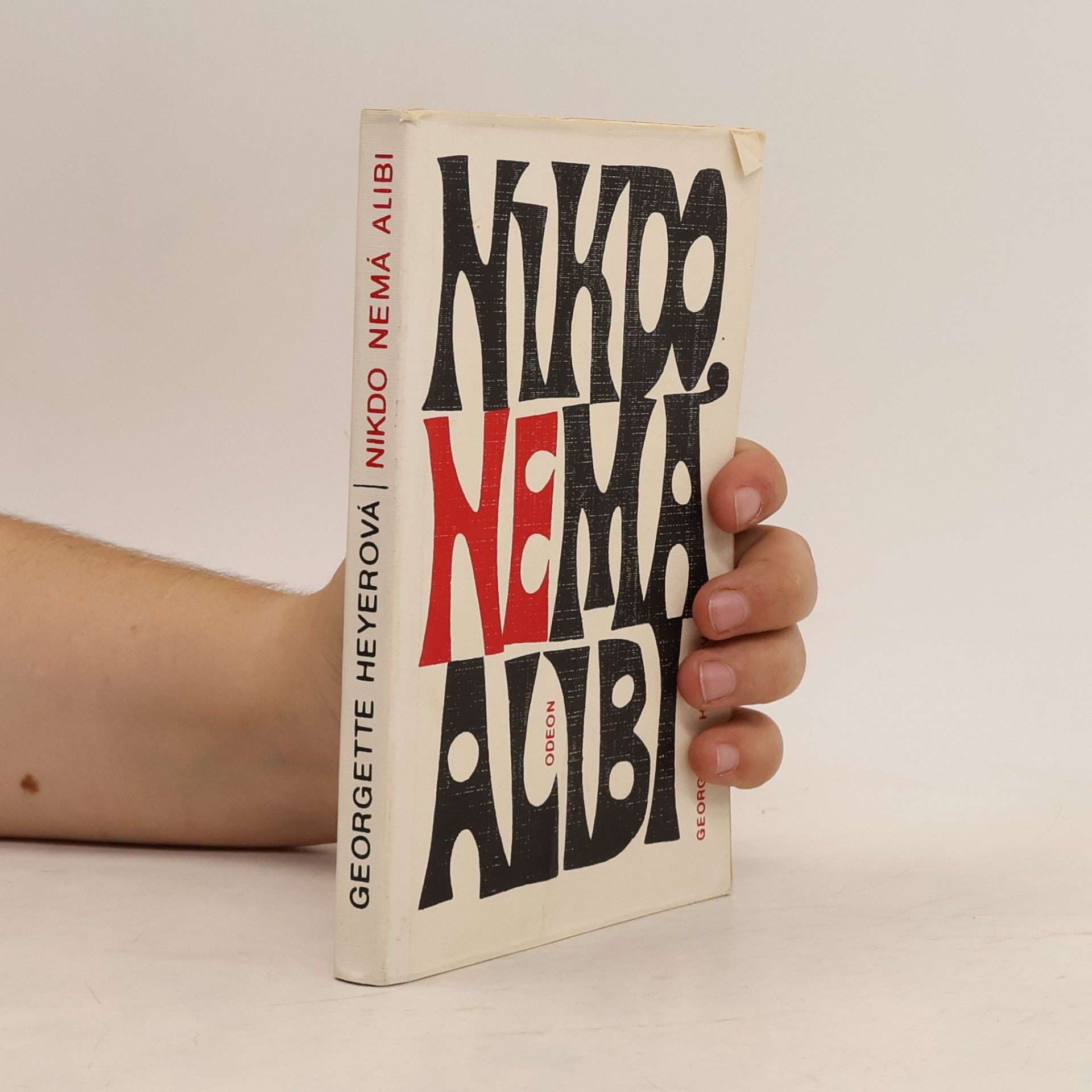 Georgette Heyer Nikdo nemá alibi