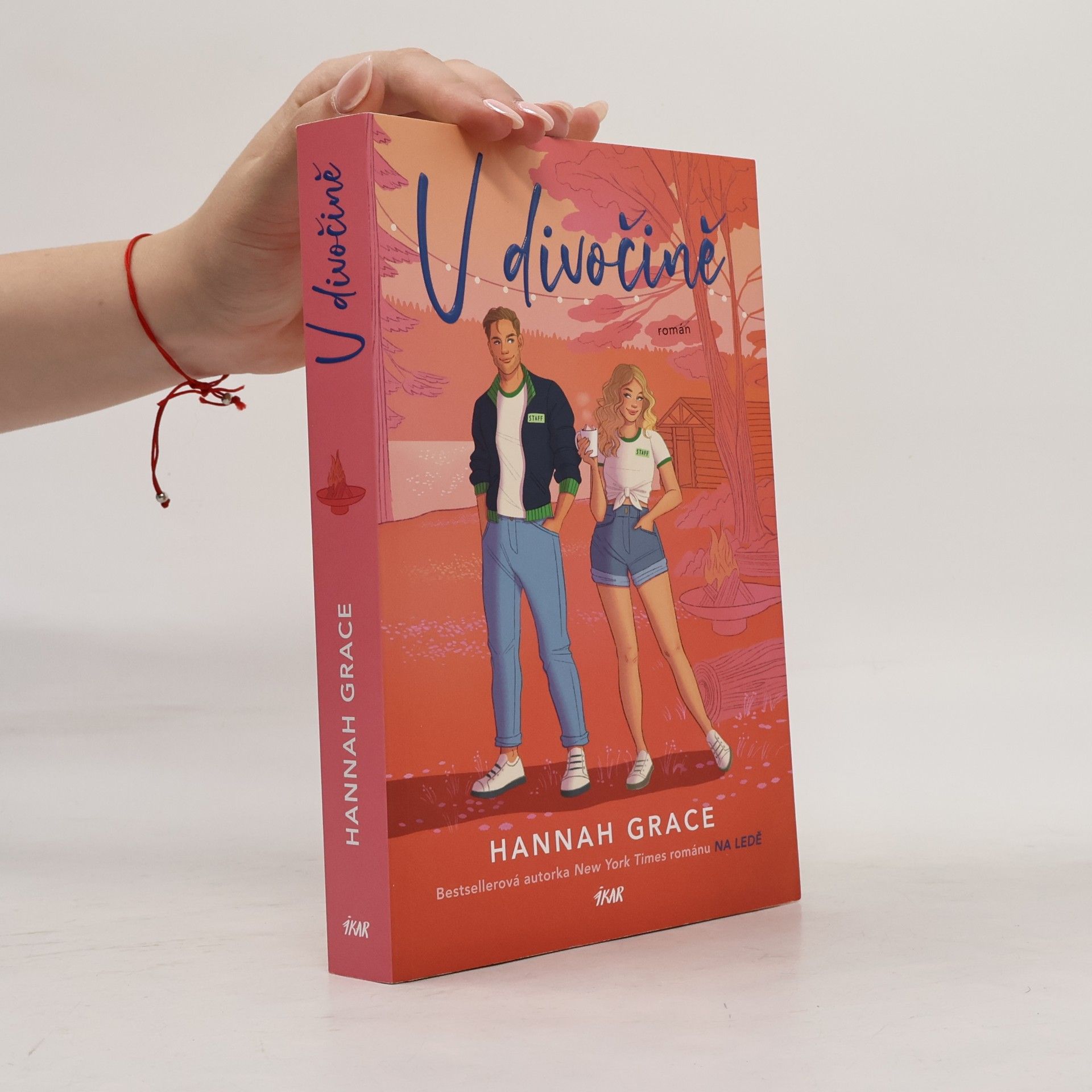 Hannah Grace V divočině