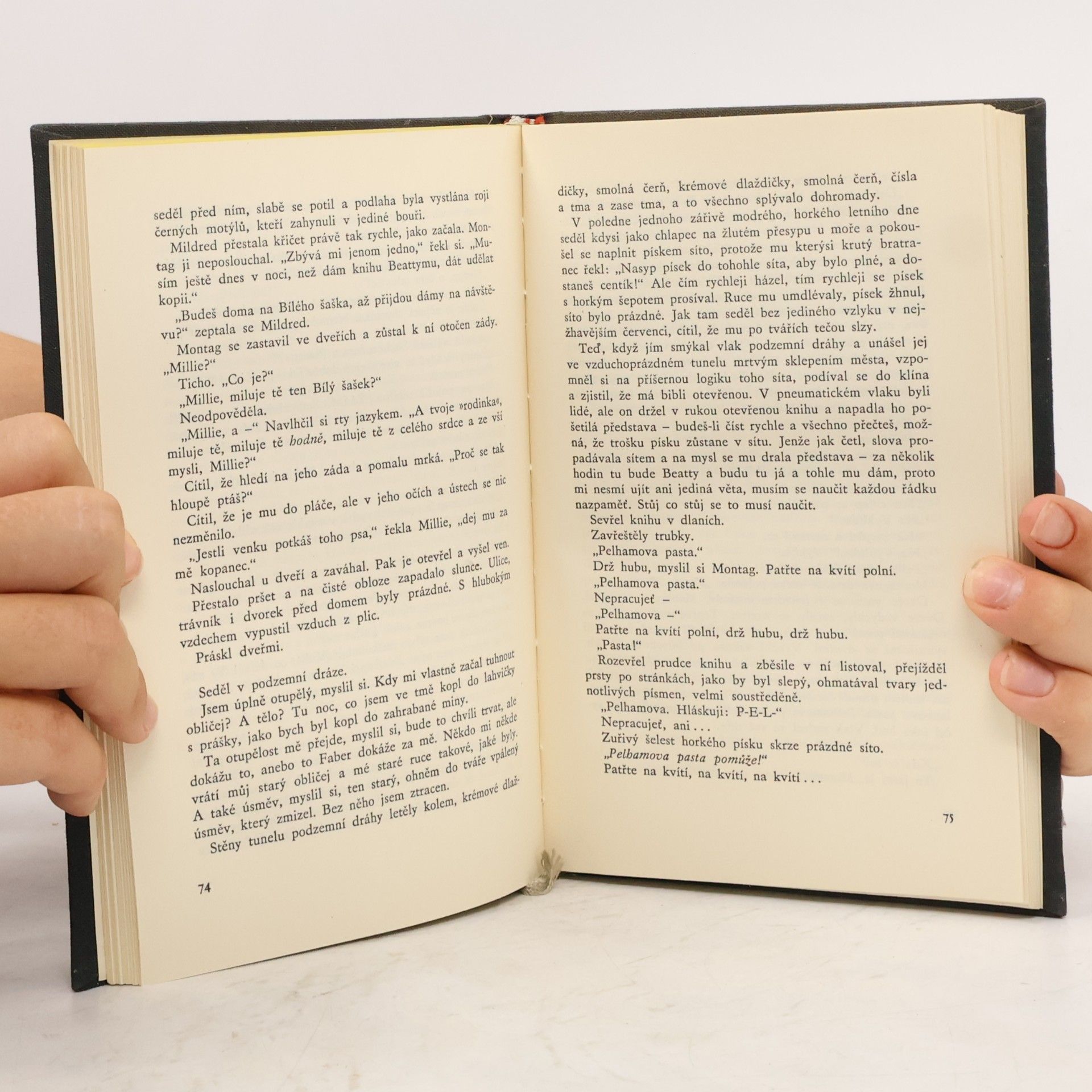 Ray Bradbury 451 stupňů Fahrenheita