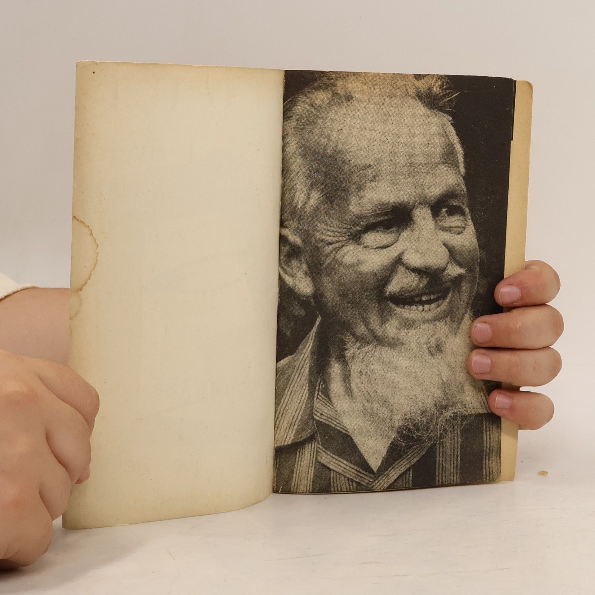 Rex Stout U dveří zazněl zvonek