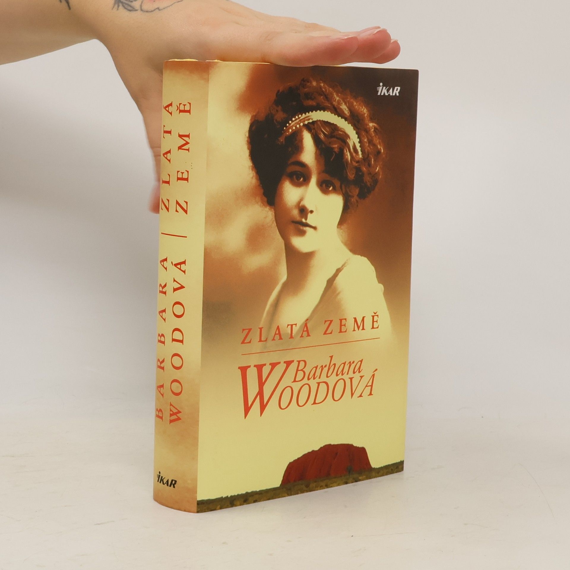 Barbara Wood Zlatá země