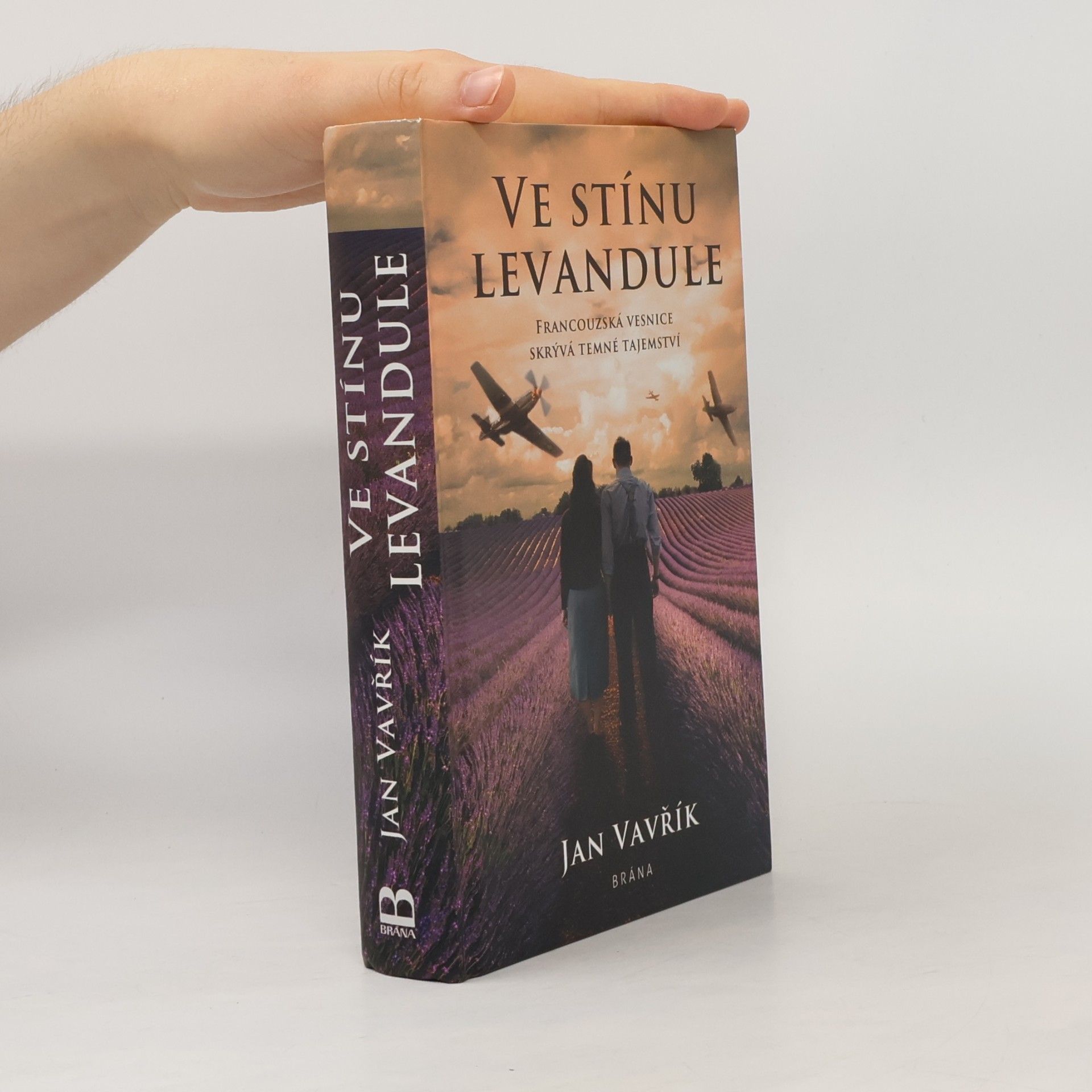 Jan Vavřík Ve stínu levandule