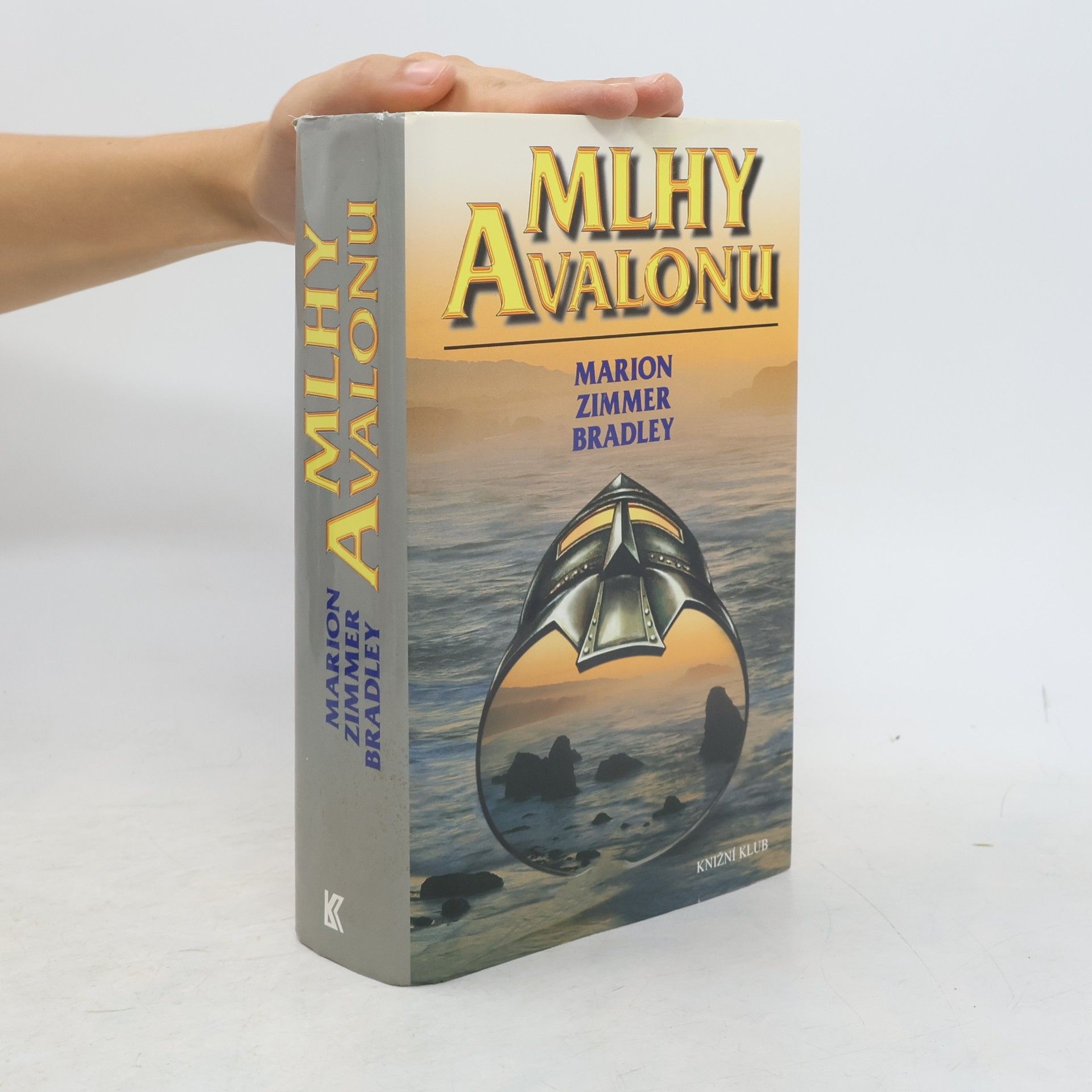 Mlhy Avalonu