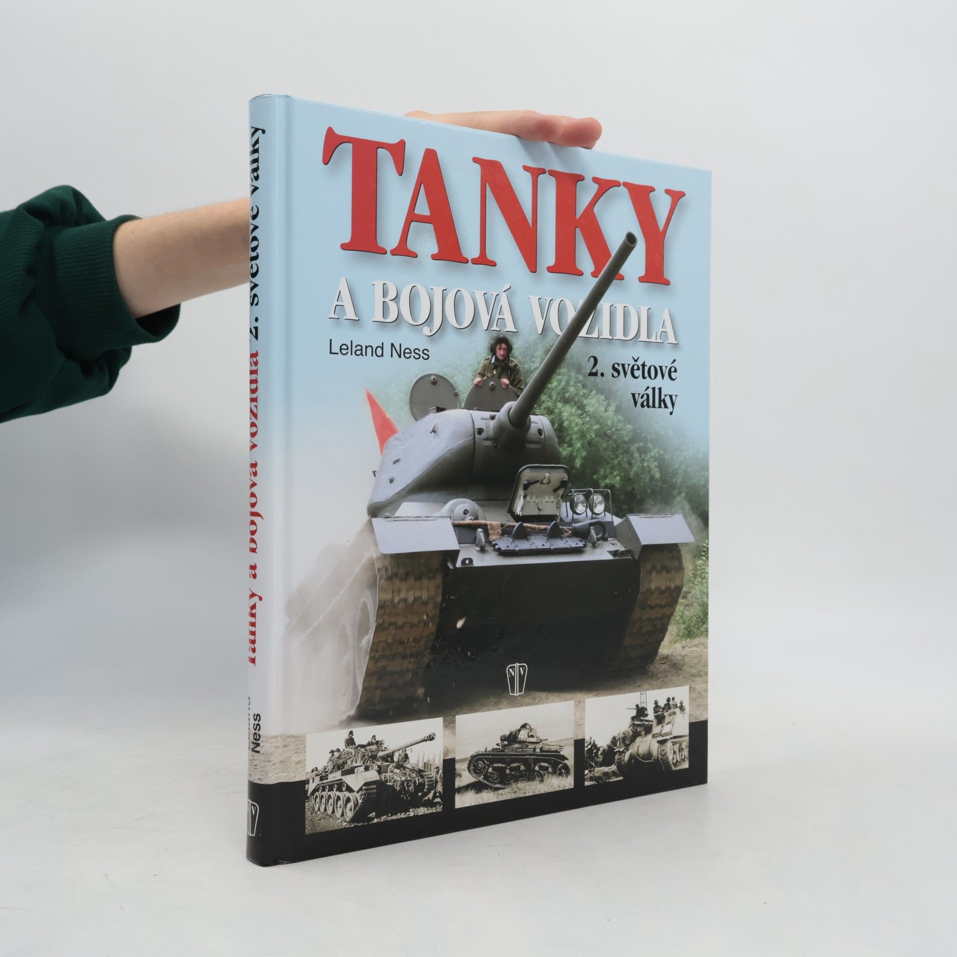 Leland S. Ness Tanky a bojová vozidla 2. světové války