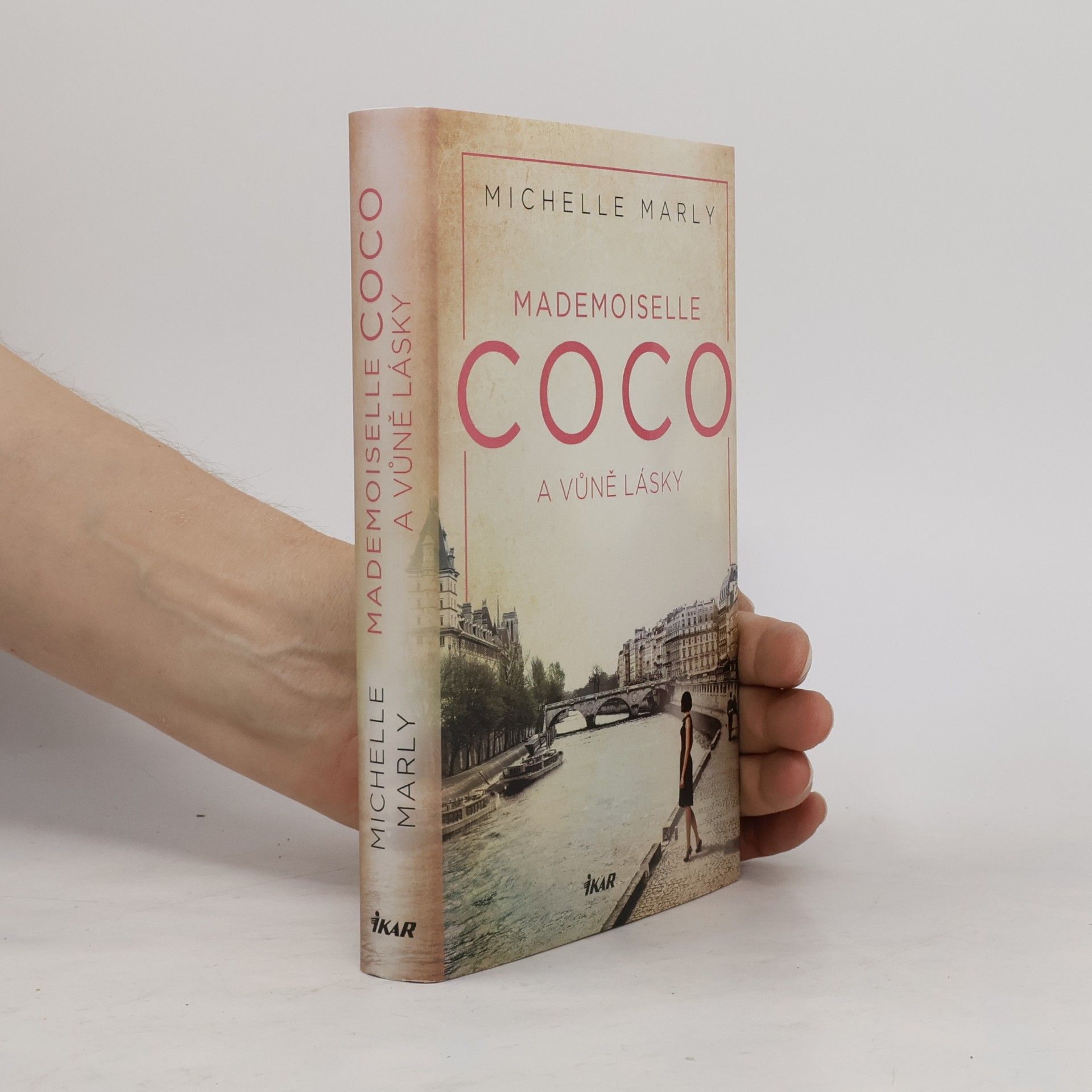 Micaela Jary Mademoiselle Coco a vůně lásky