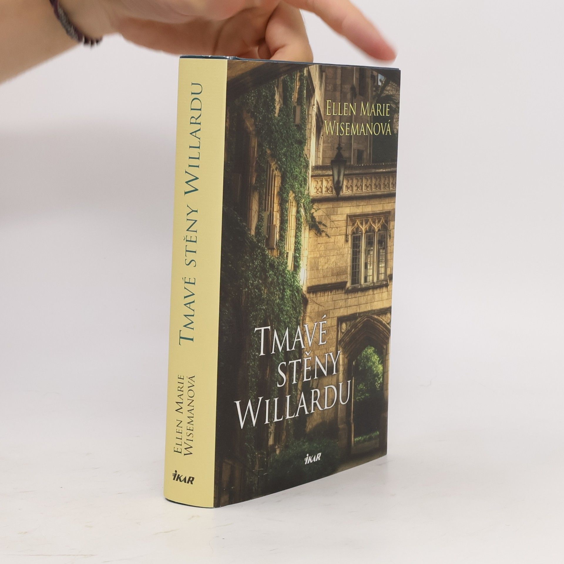 Ellen Marie Wiseman Tmavé stěny Willardu