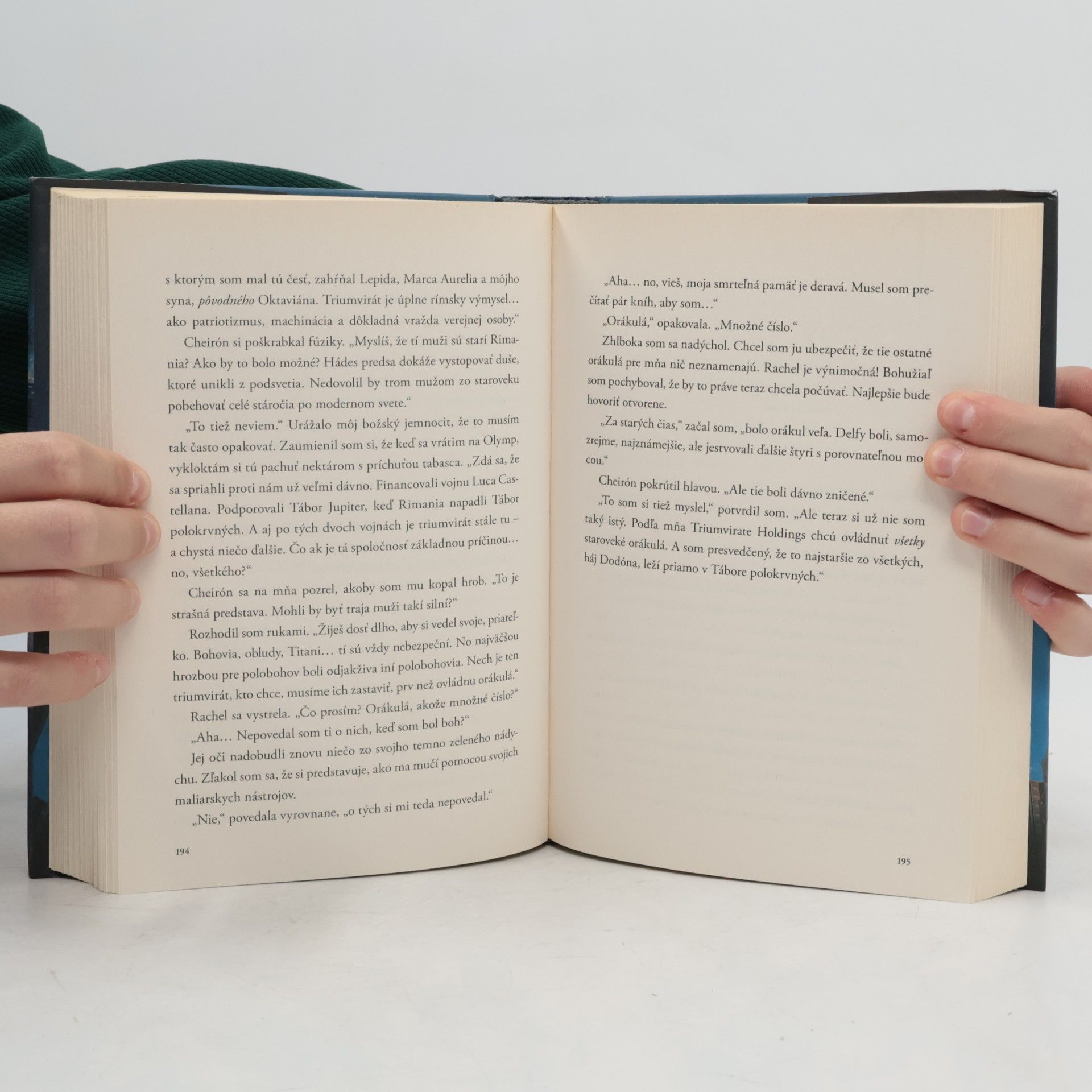 Rick Riordan Apolónov Pád: Utajené orákulum