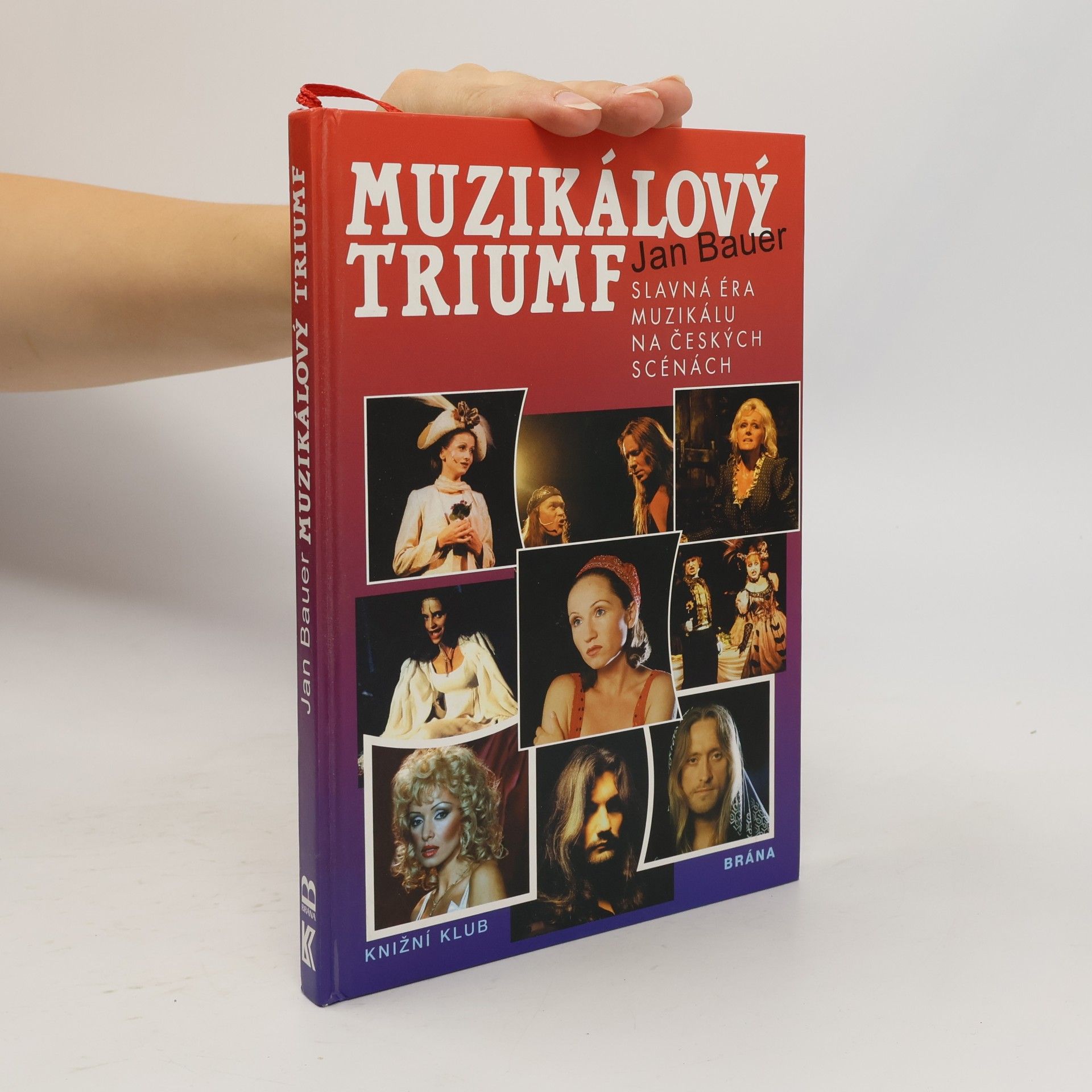 Petr Škvrně Muzikálový triumf slavná éra muzikálu na českých scénách