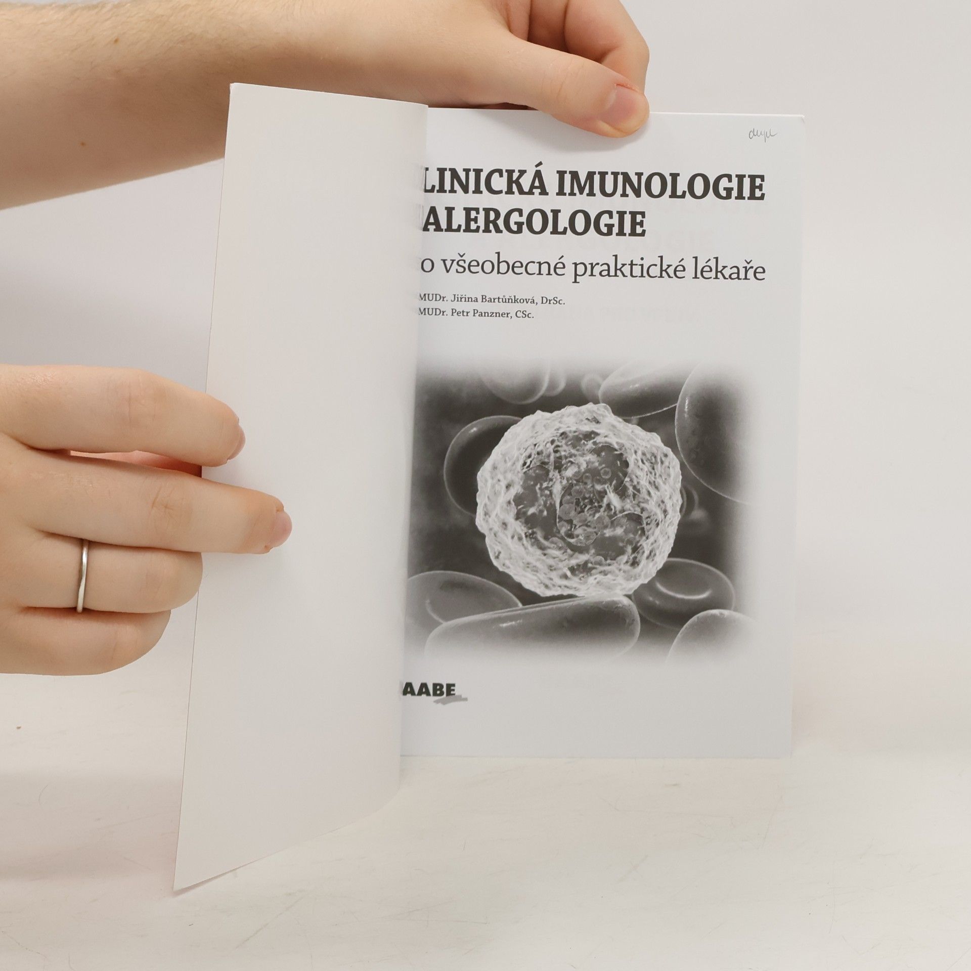 Jiřina Bartůňková Klinická imunologie a alergologie