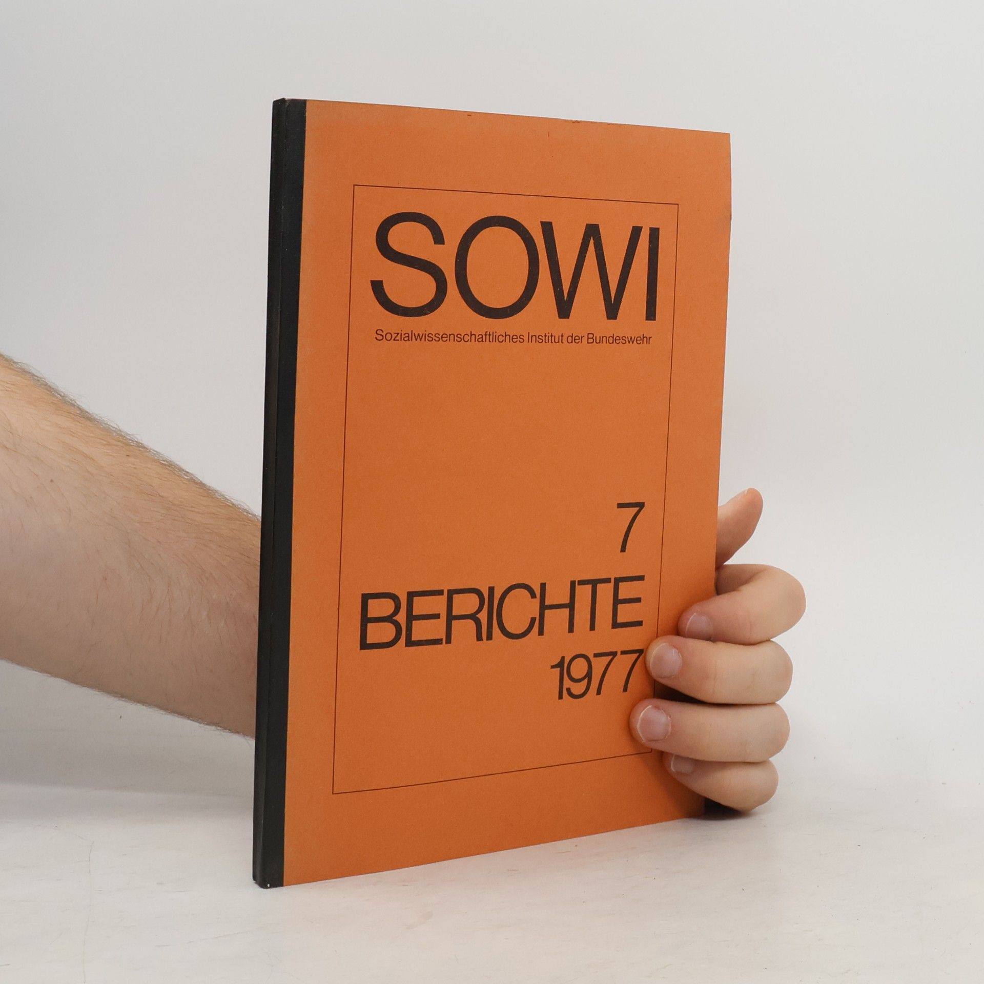 kolektiv Sowi 7.