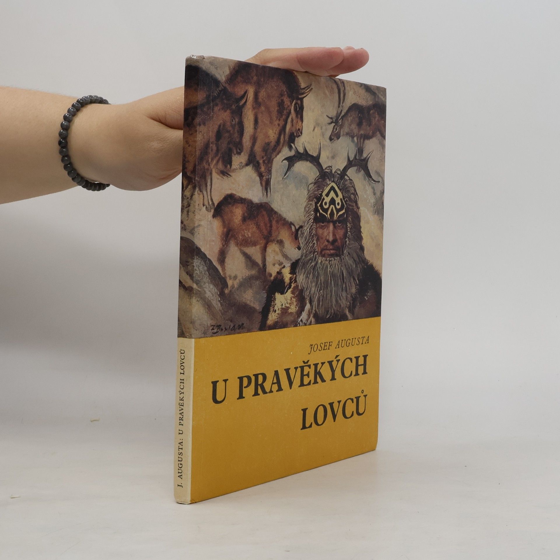 Josef Augusta U pravěkých lovců