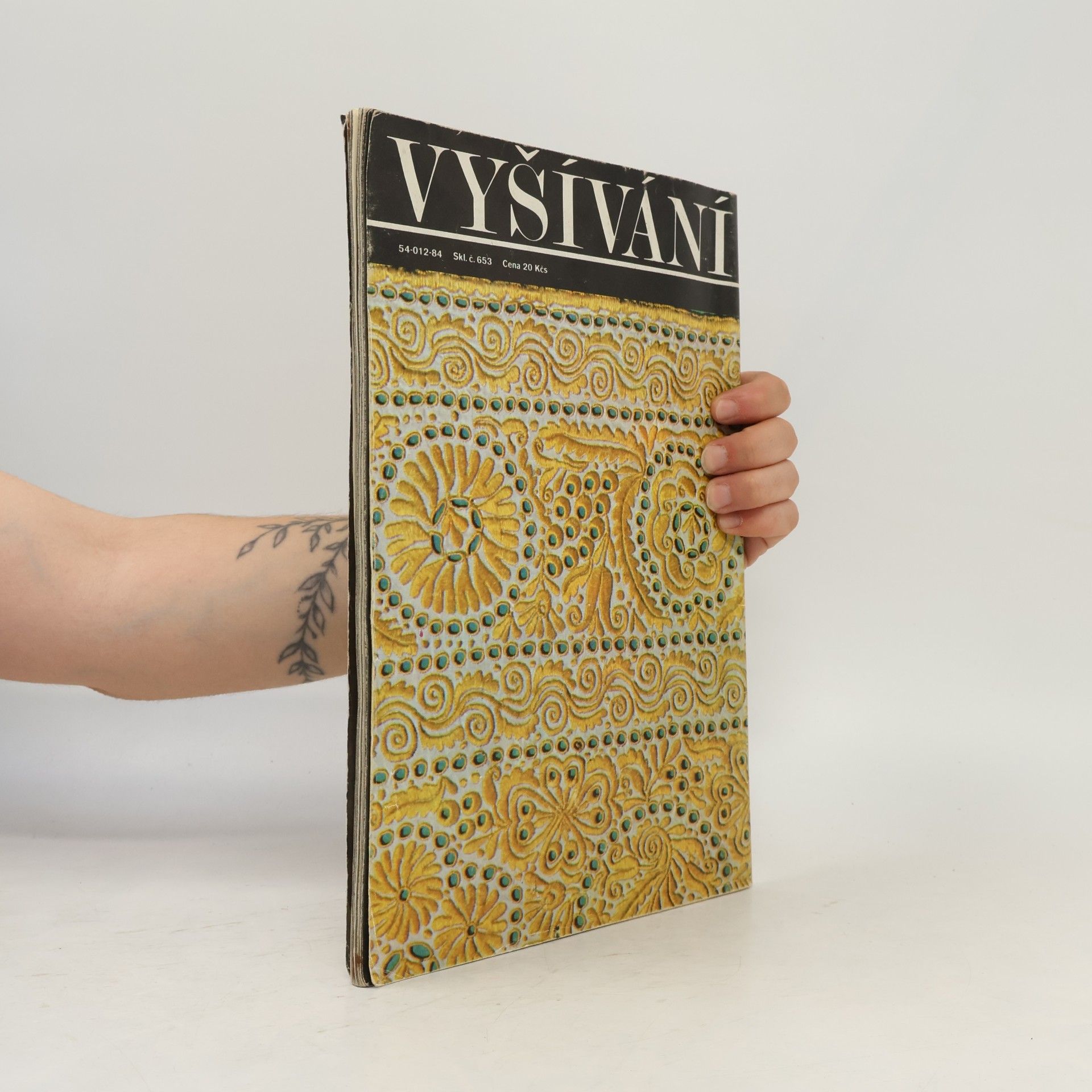 Marie Benešová Vyšívání: Vyšívání rišelie, dírkované, pavoučků a knoflíků (5.díl)