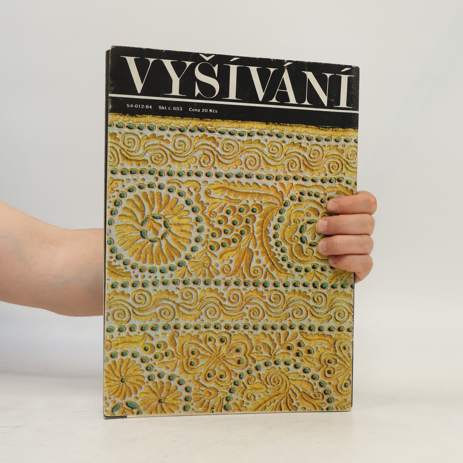 Marie Benešová Vyšívání: Vyšívání rišelie, dírkované, pavoučků a knoflíků (5.díl)