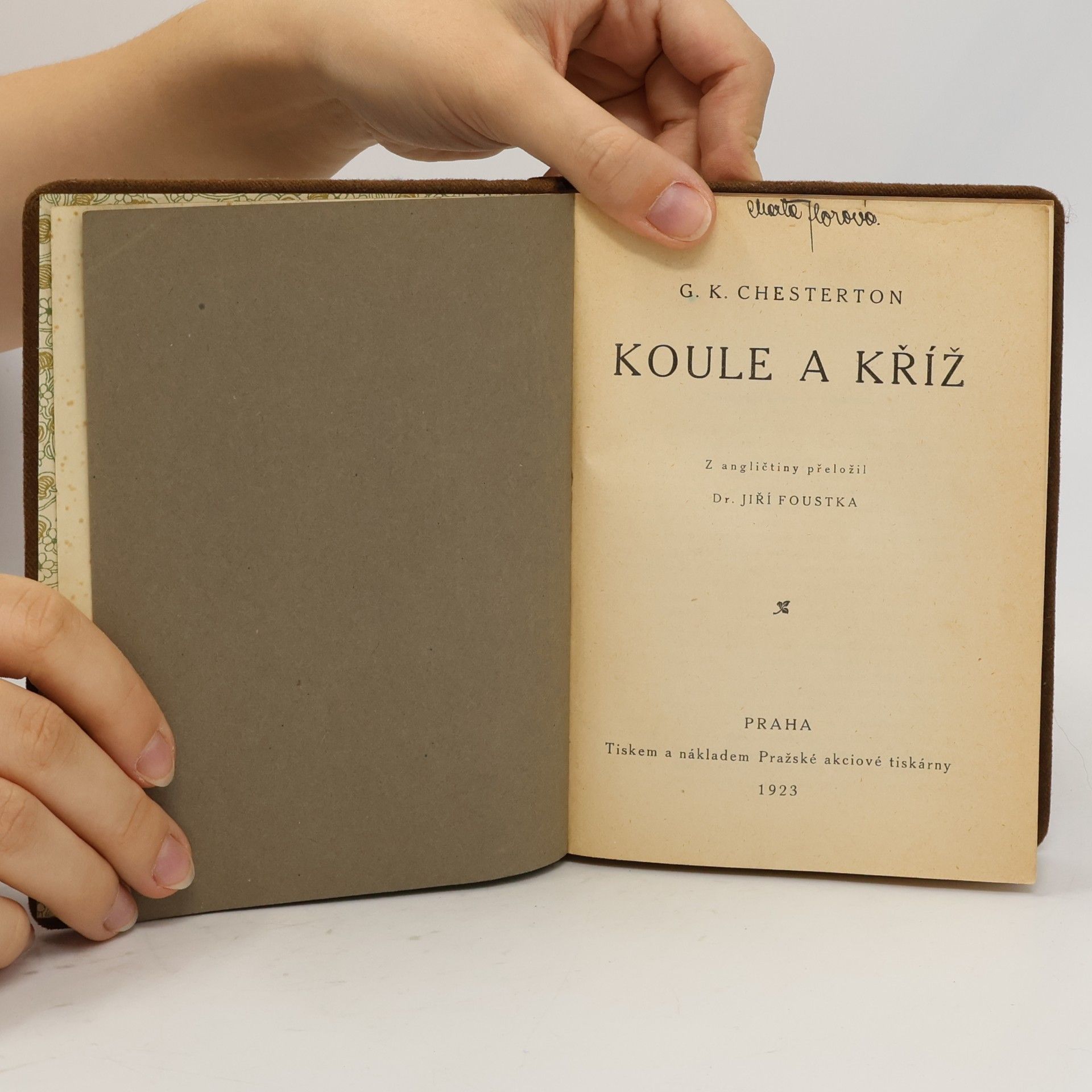 G. K. Chesterton Koule a kříž