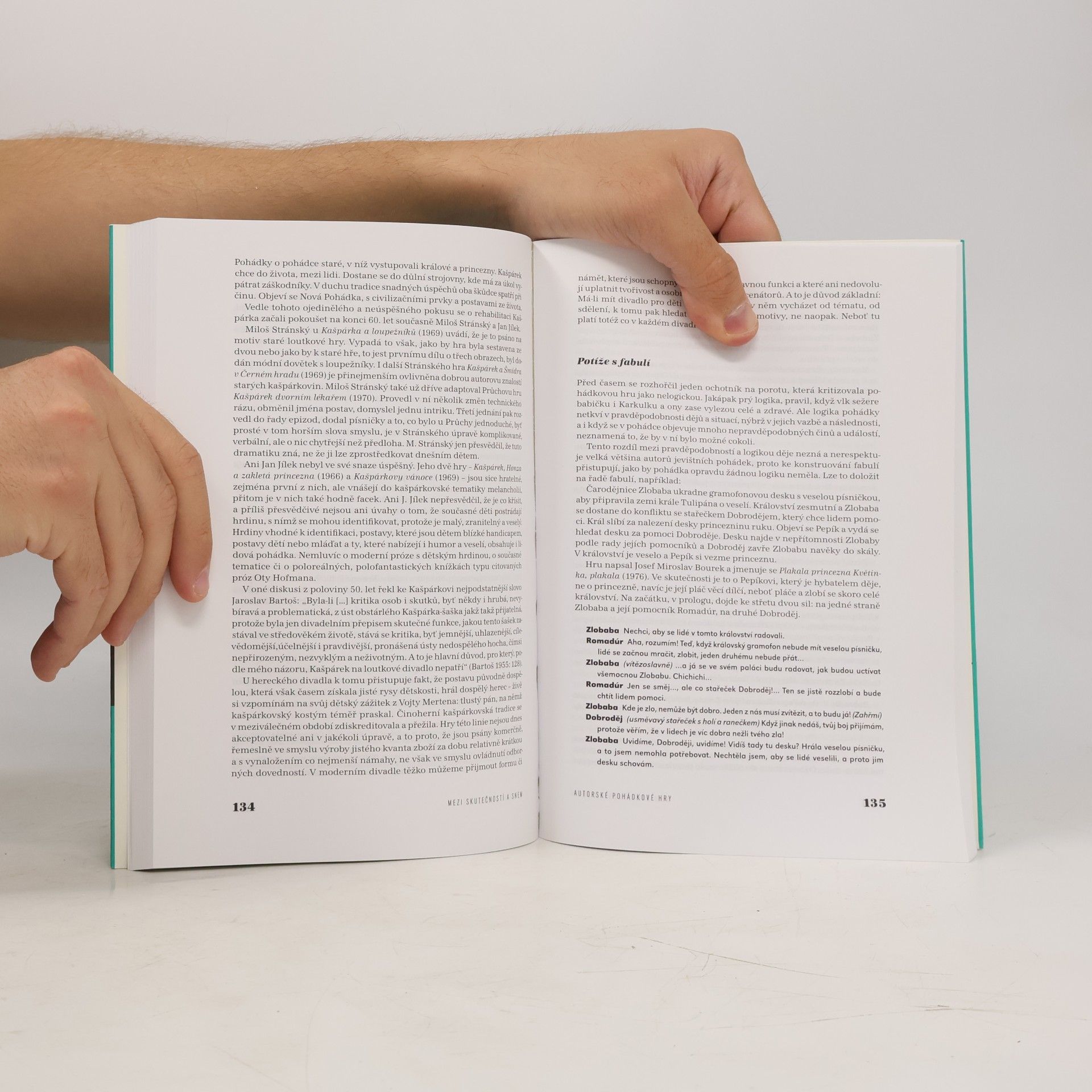 Eva Machková Mezi skutečností a snem: Kapitoly z poetiky pohádkové hry