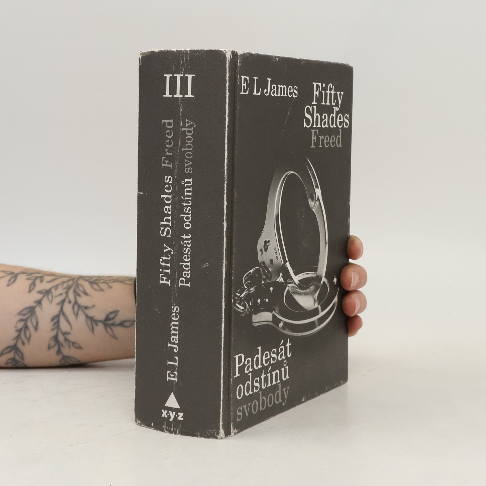 E L James Padesát odstínů svobody