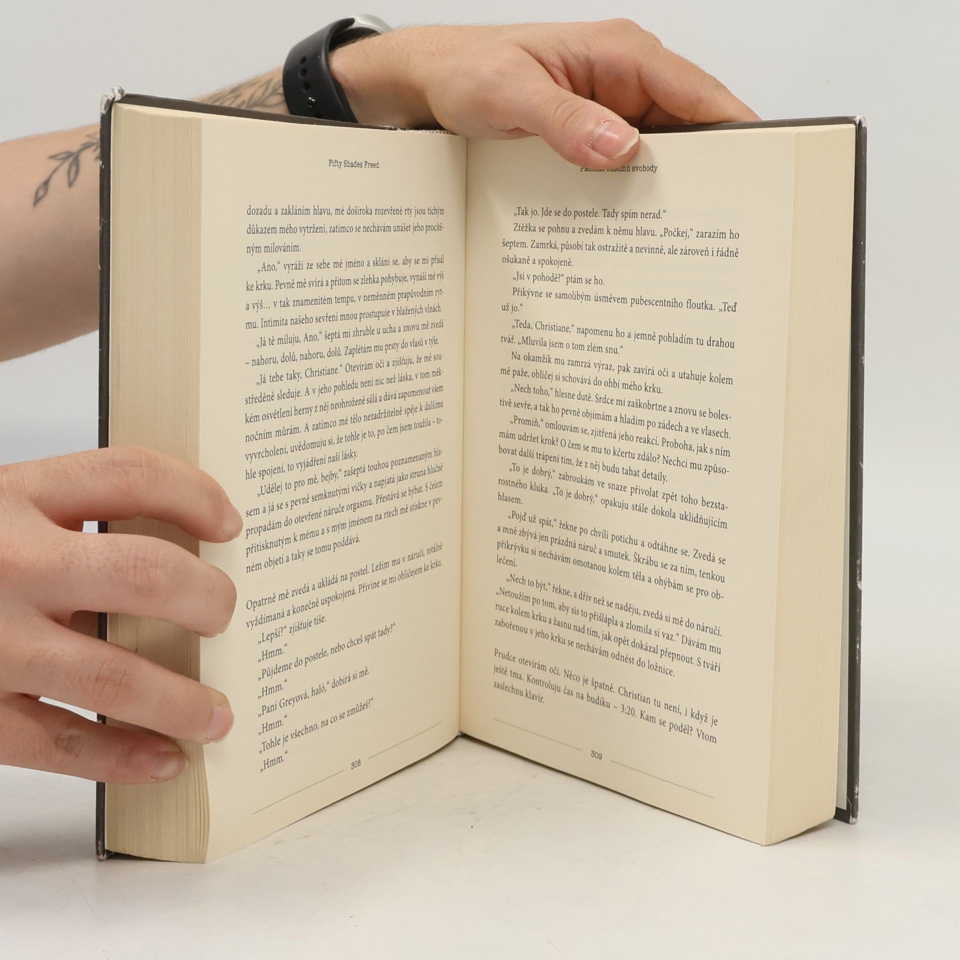 E. L. James Padesát odstínů svobody