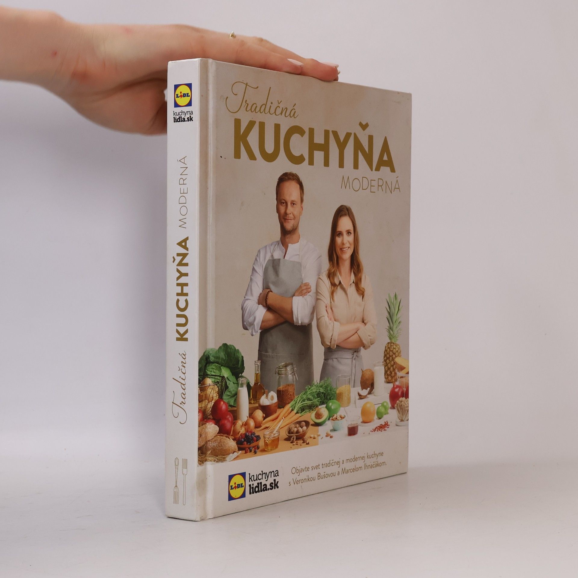Veronika Bušová Tradičná kuchyňa moderná