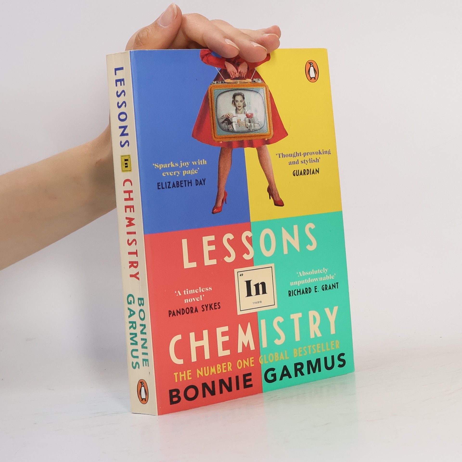 Bonnie Garmus Lessons In Chemistry