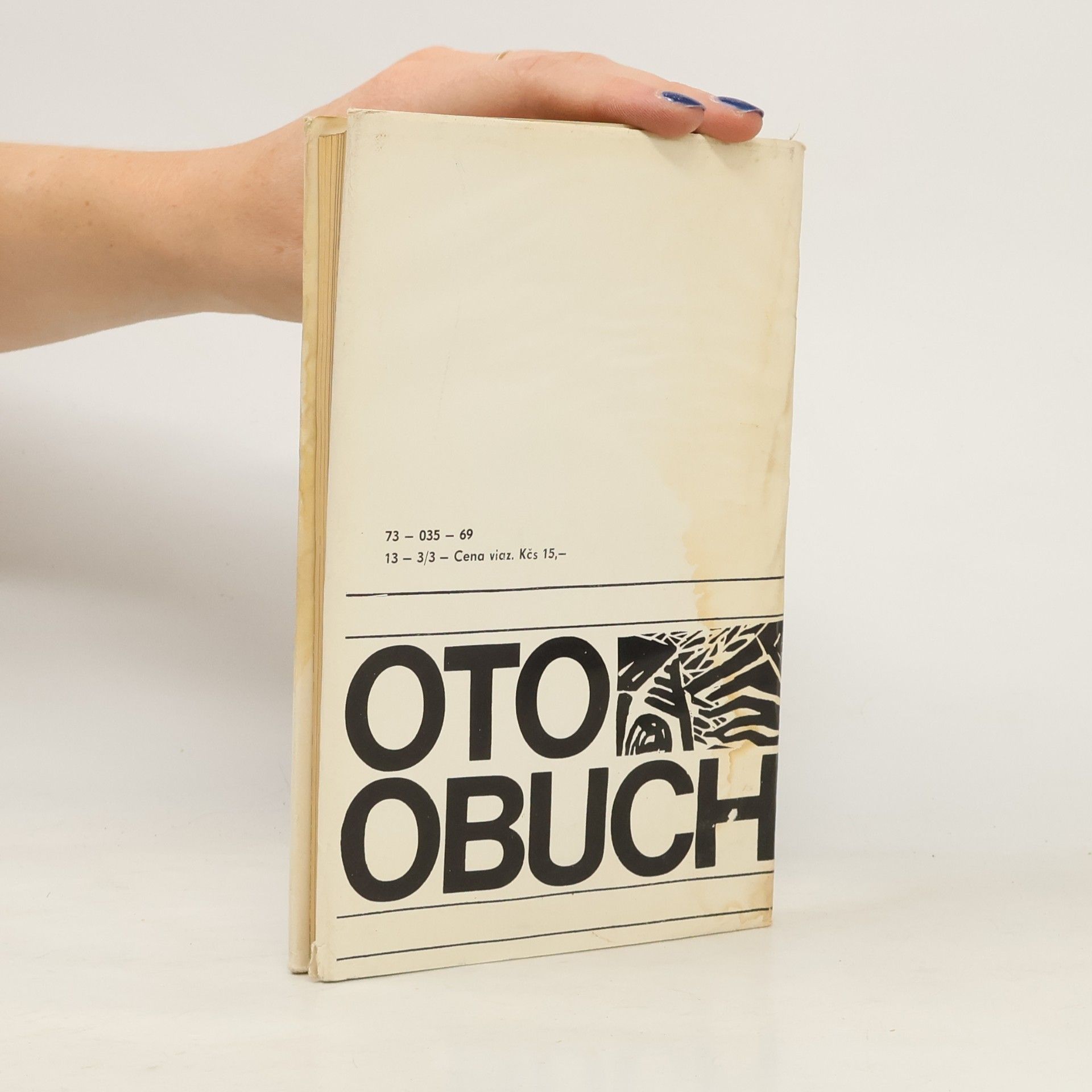 Oto Obuch Tiene sa nedotkli zeme