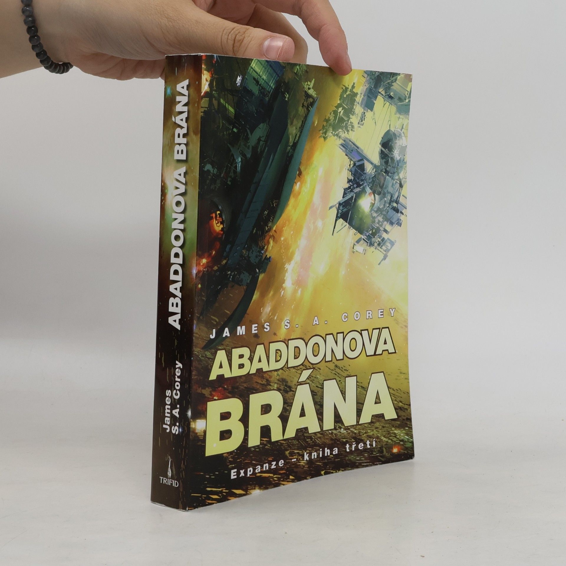 James S.A Corey Expanze. Kniha třetí, Abaddonova brána