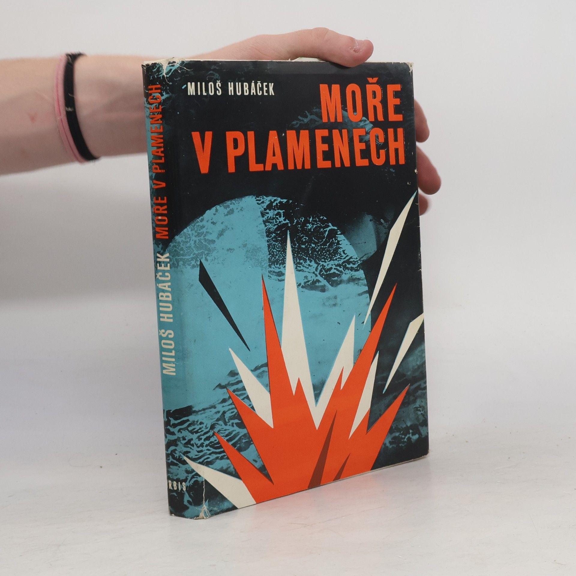 Miloš Hubáček Moře v plamenech