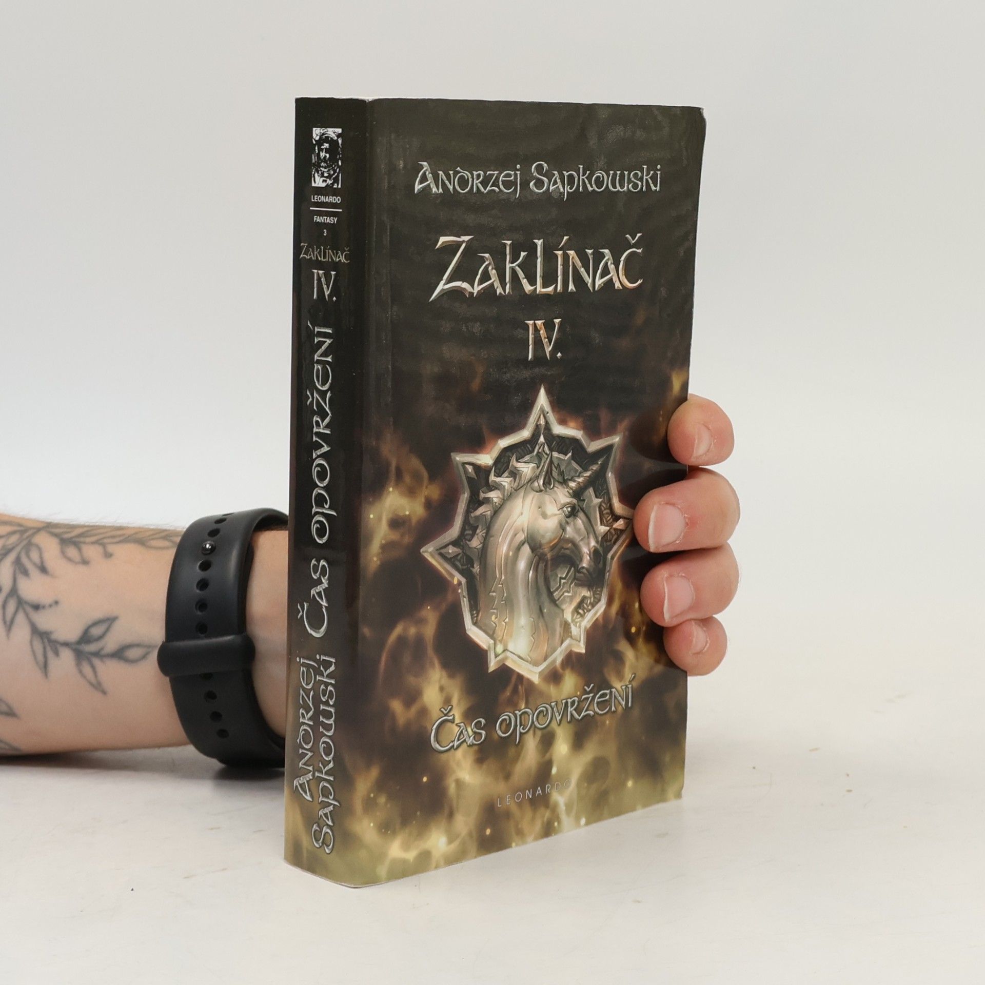 Andrzej Sapkowski Zaklínač IV. Čas opovržení