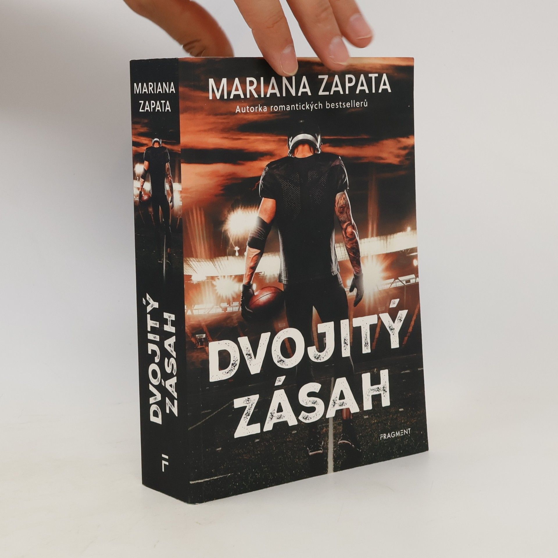 Mariana Zapata Dvojitý zásah