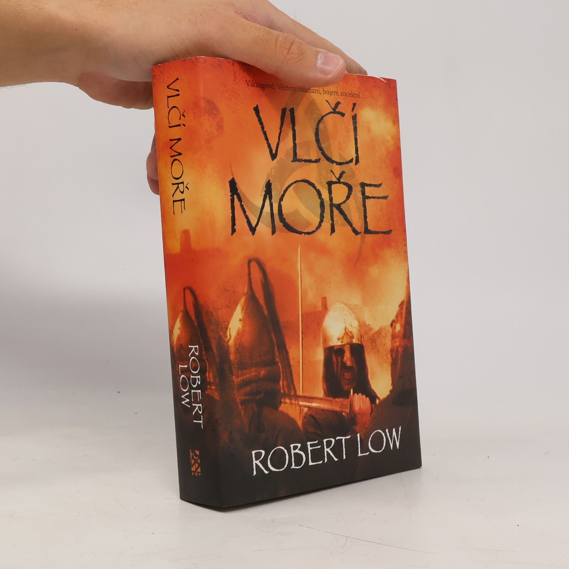 Robert Low Vlčí moře