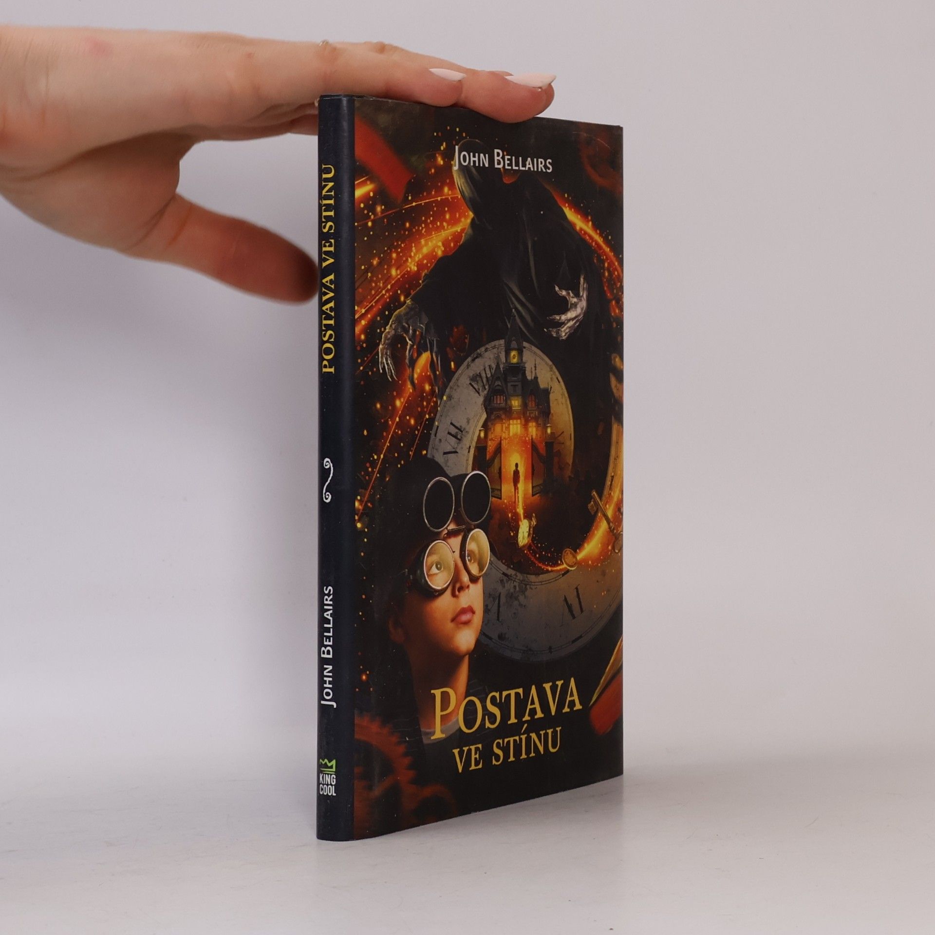 John Bellairs Postava ve stínu