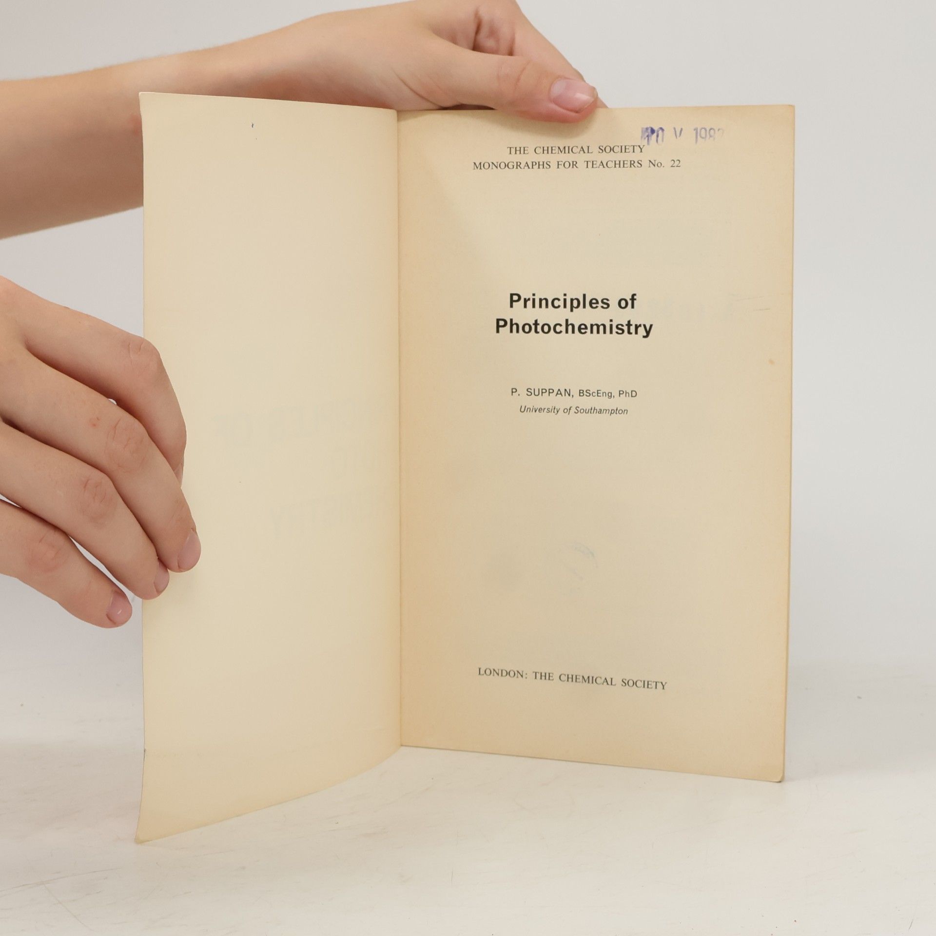 kolektiv Principles of PhotoChemistry