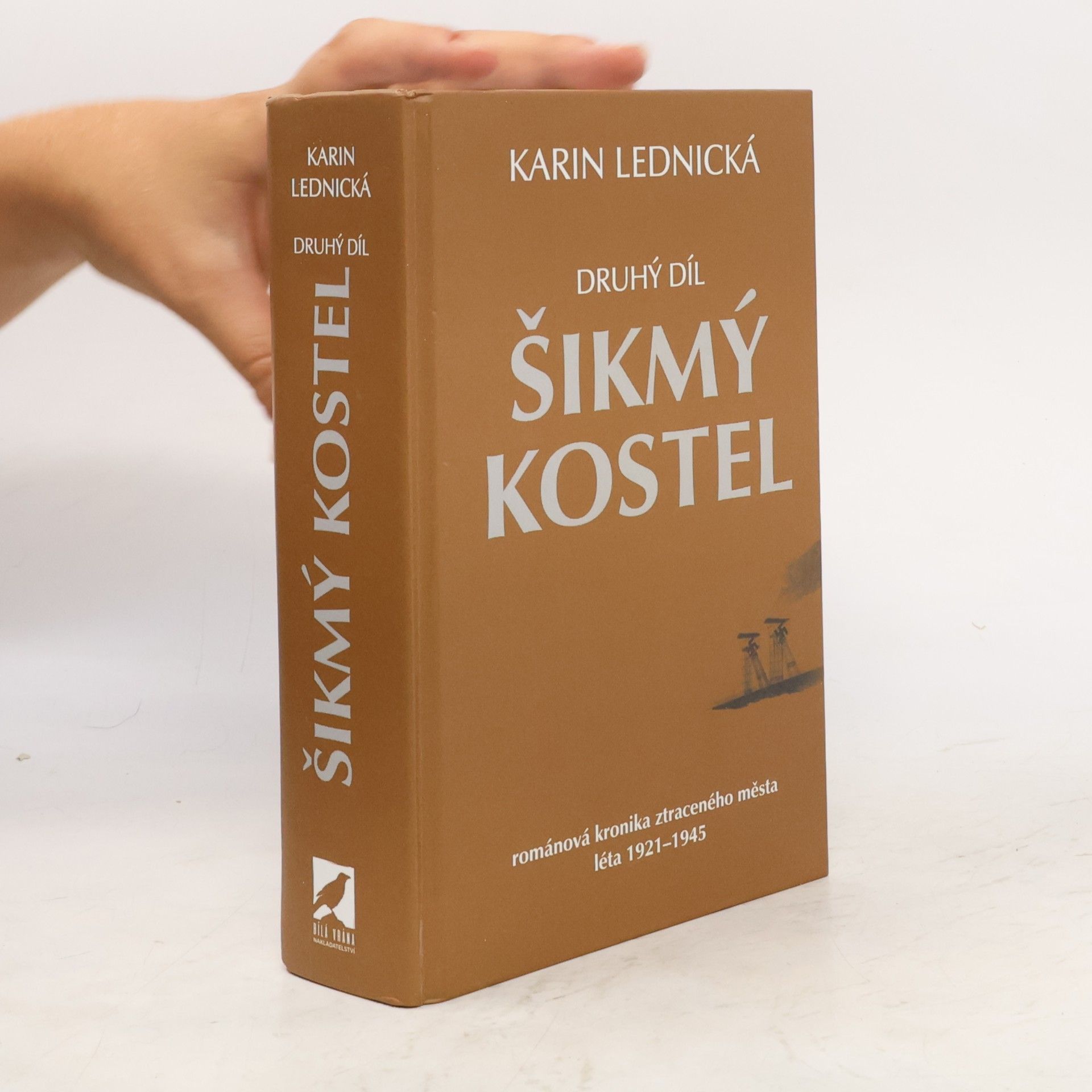 Karin Lednická Šikmý kostel 2