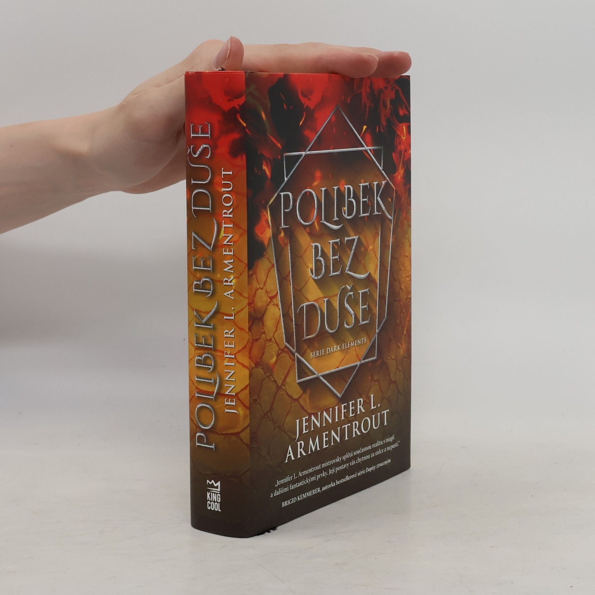 Jennifer L. Armentrout Polibek bez duše