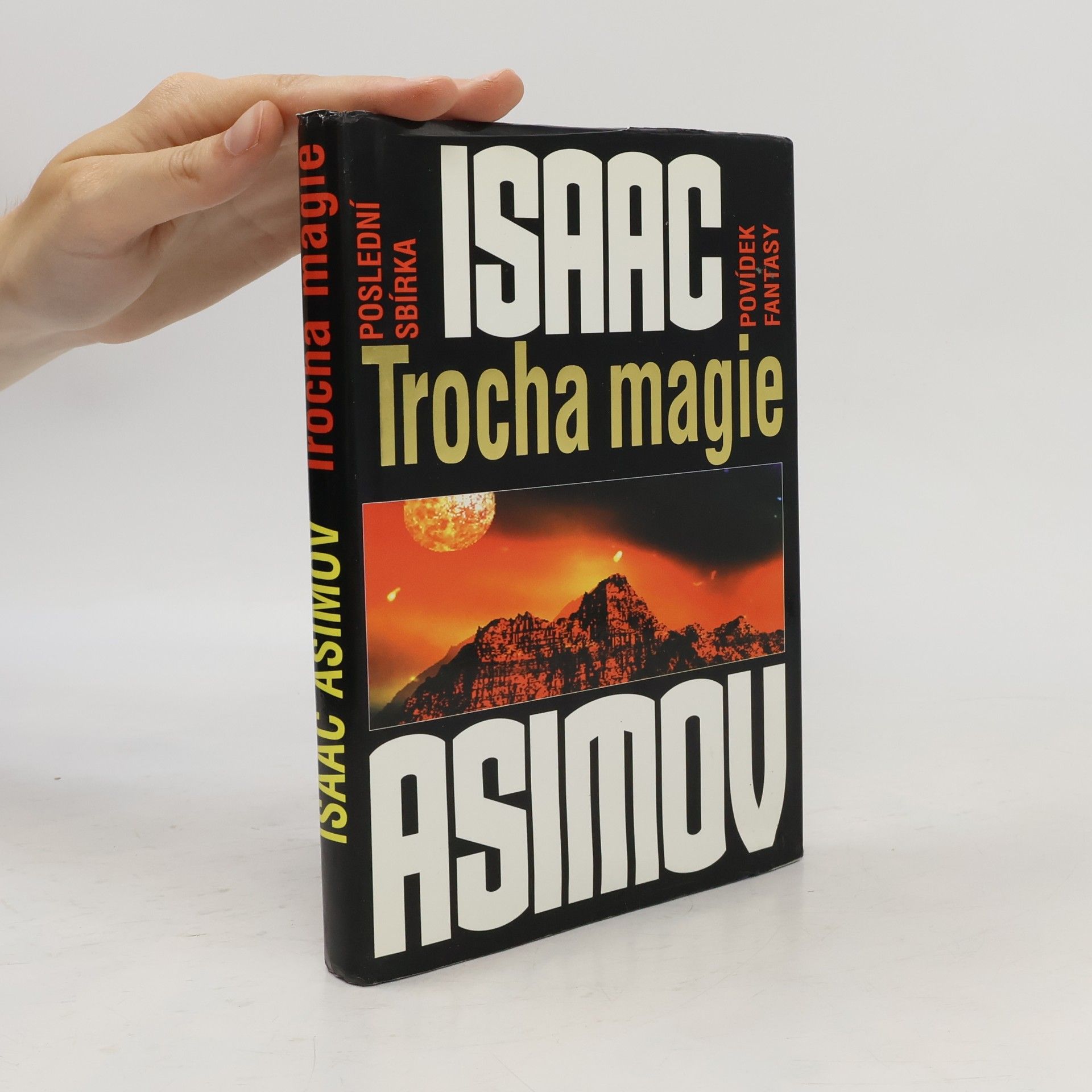 Isaac Asimov Trocha magie