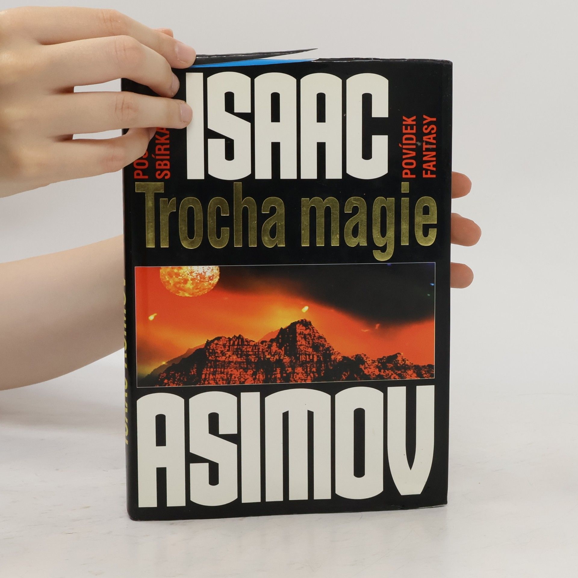 Isaac Asimov Trocha magie