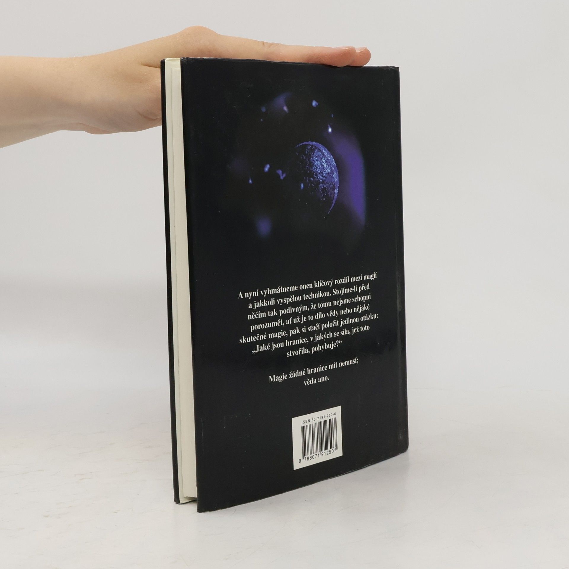Isaac Asimov Trocha magie