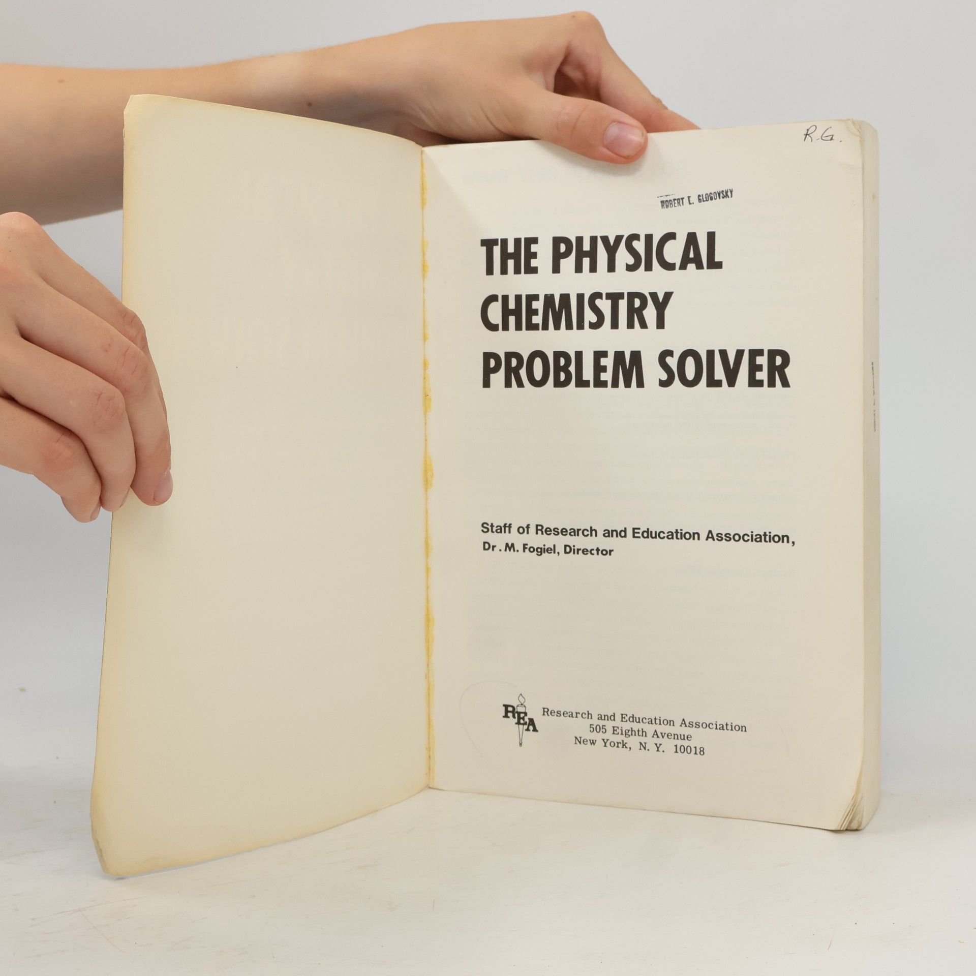 Staff of Research and Education Association Physical Chemistry Problem Solver