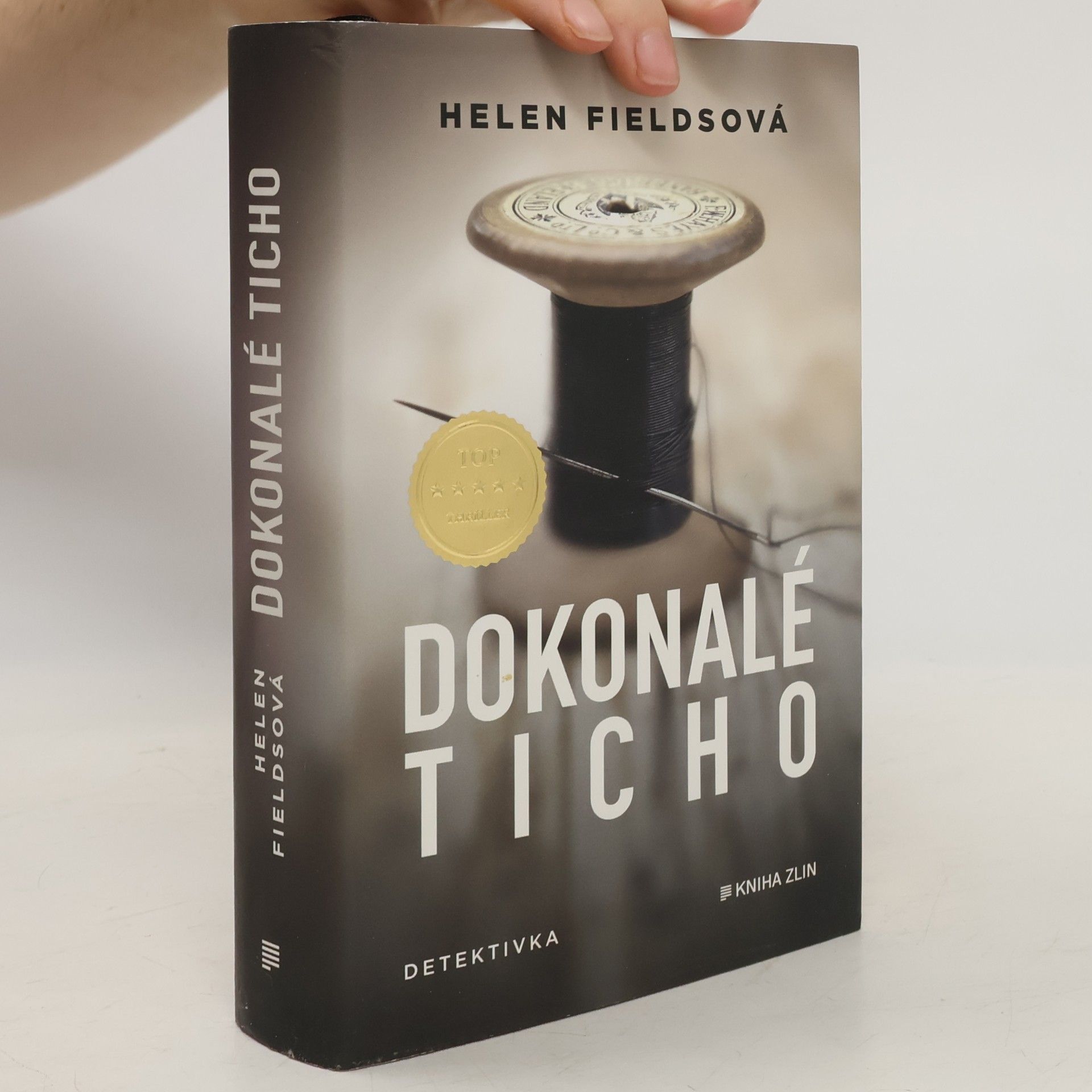 Helen Fields Dokonalé ticho
