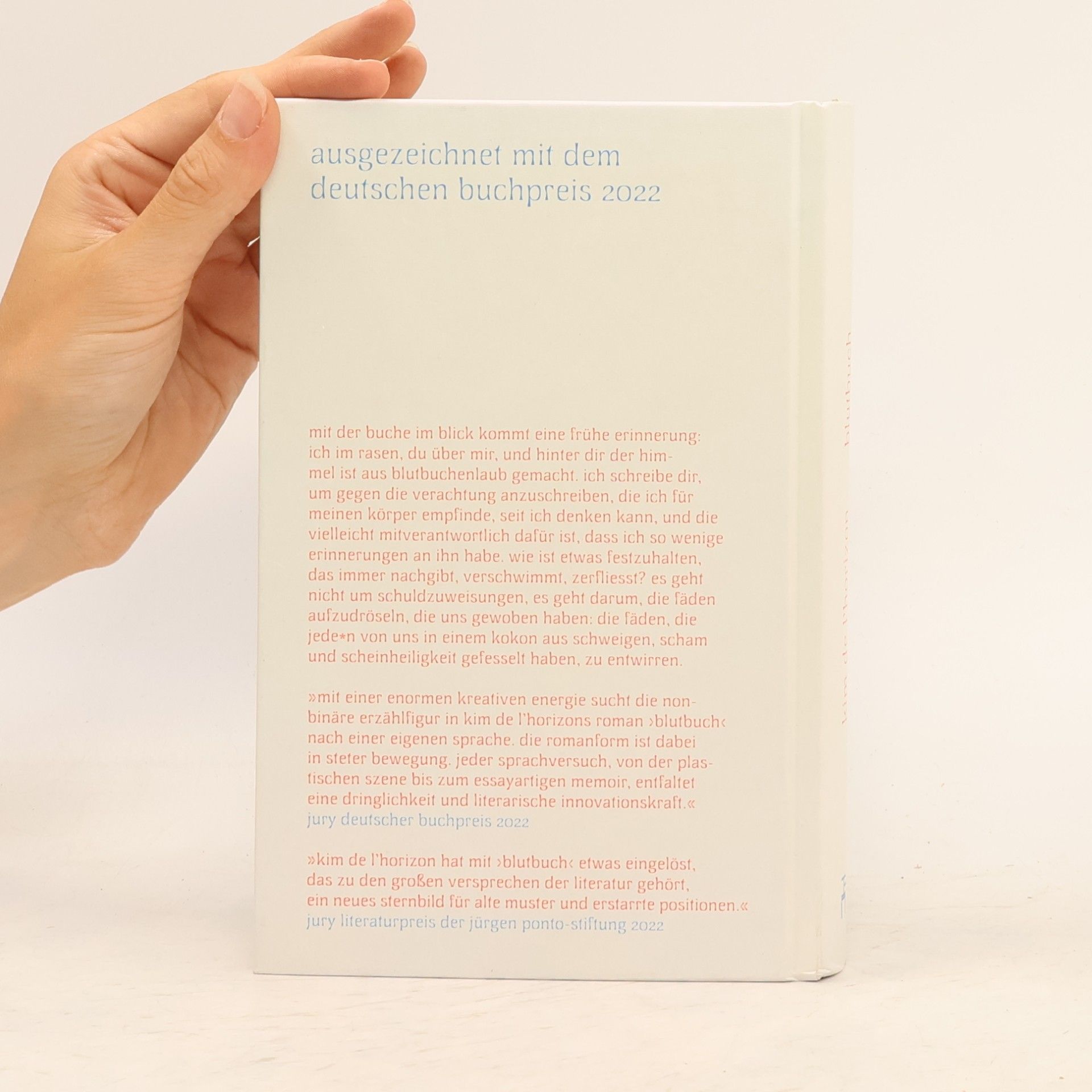 Kim de l. Horizon Blutbuch