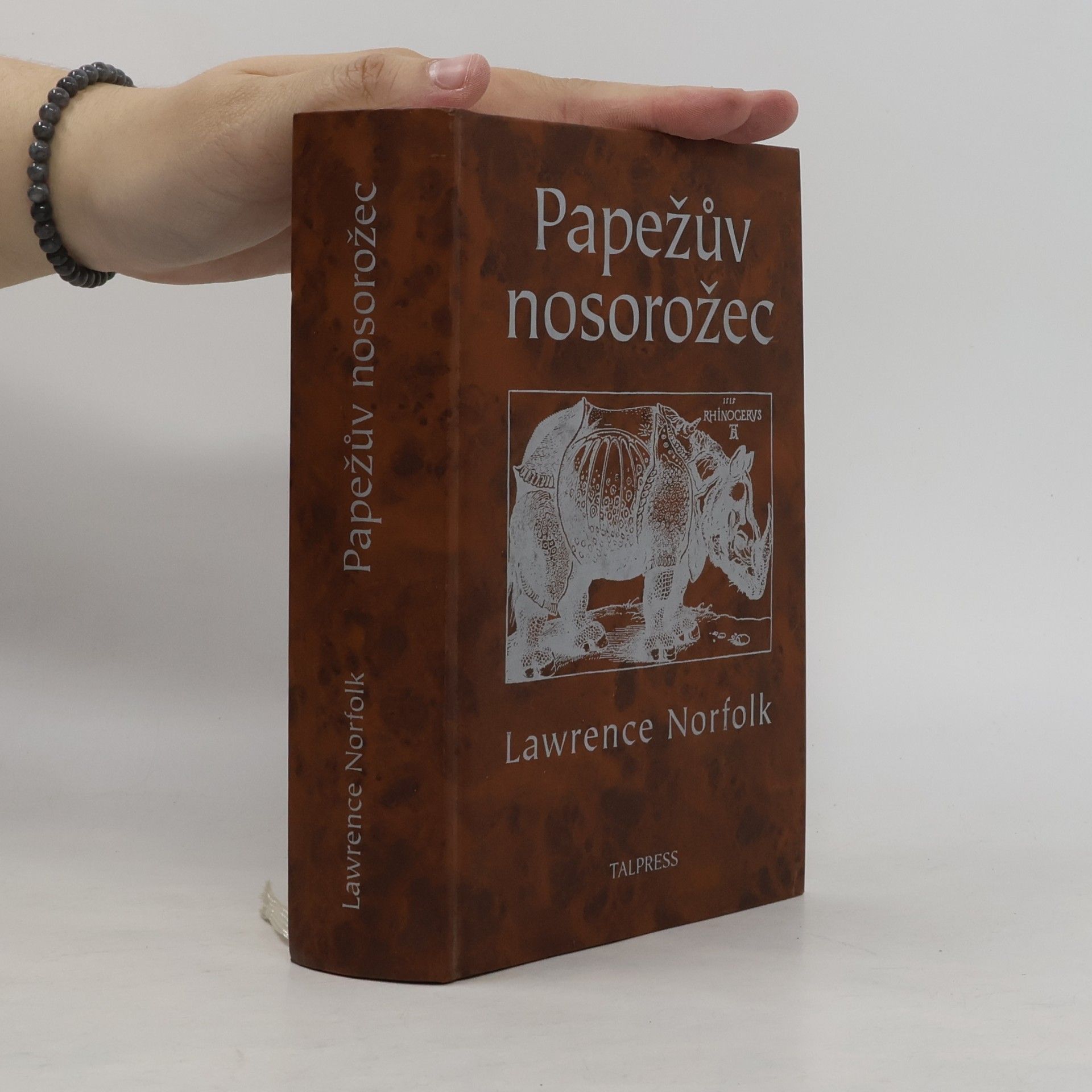 Lawrence Norfolk Papežův nosorožec