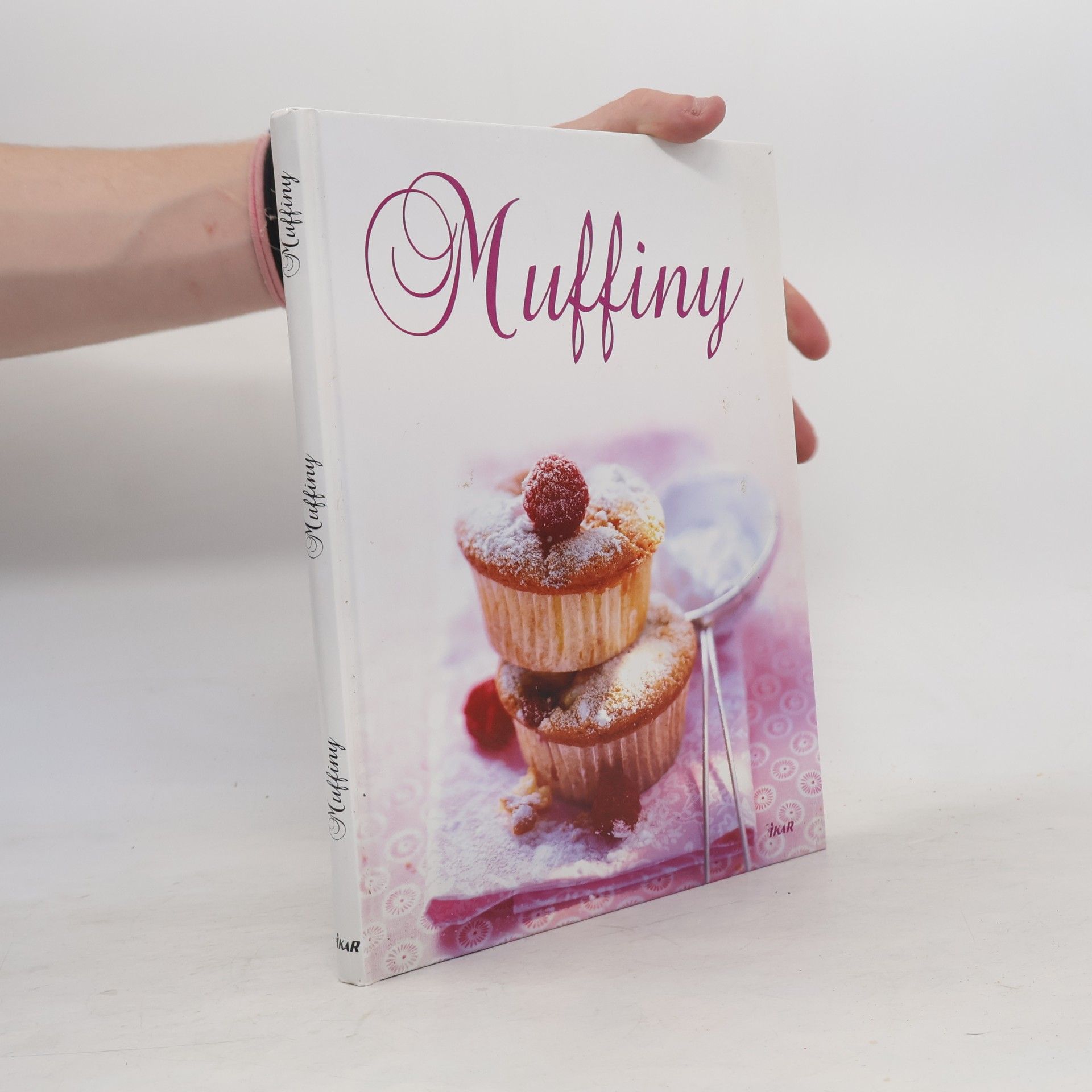 Various authors Muffiny
