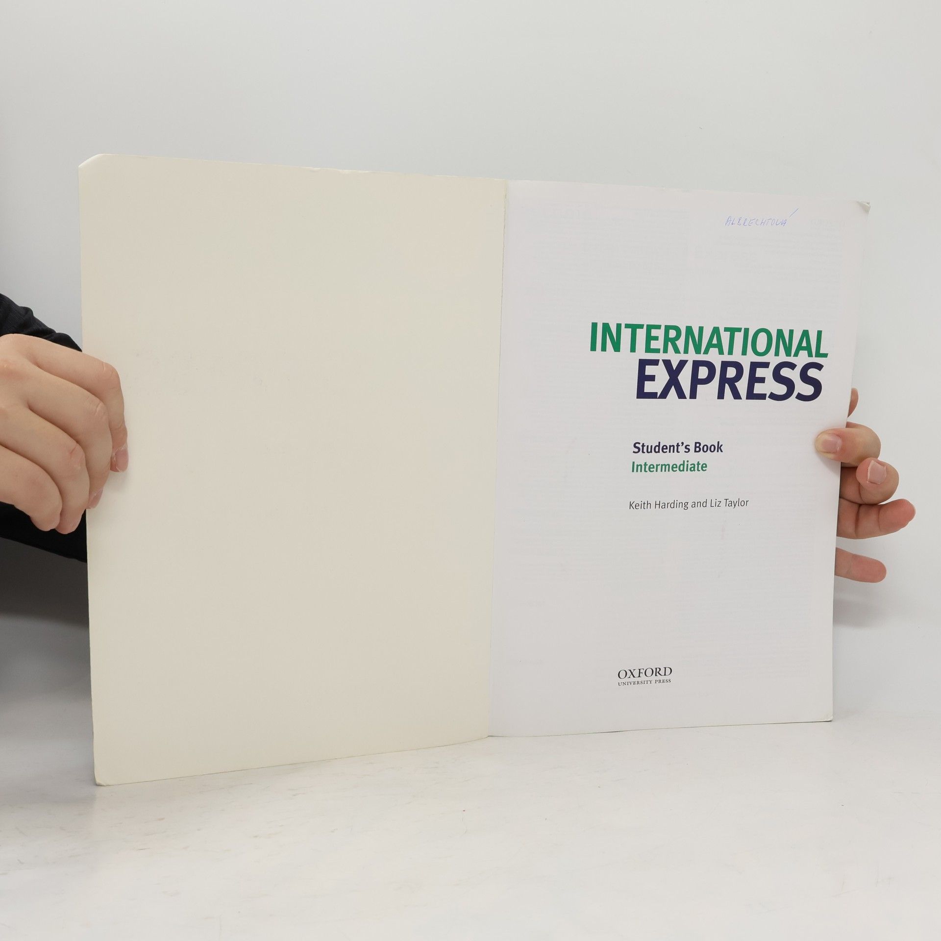 Liz Taylor International express. Intermediate. Student's book
