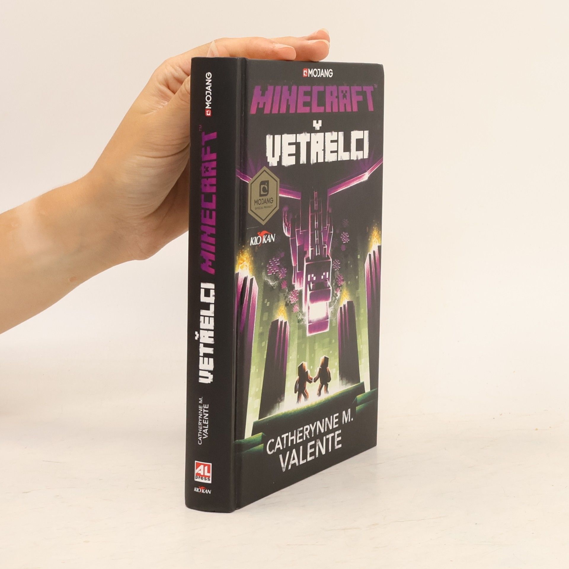 Catherynne M Valente Vetřelci