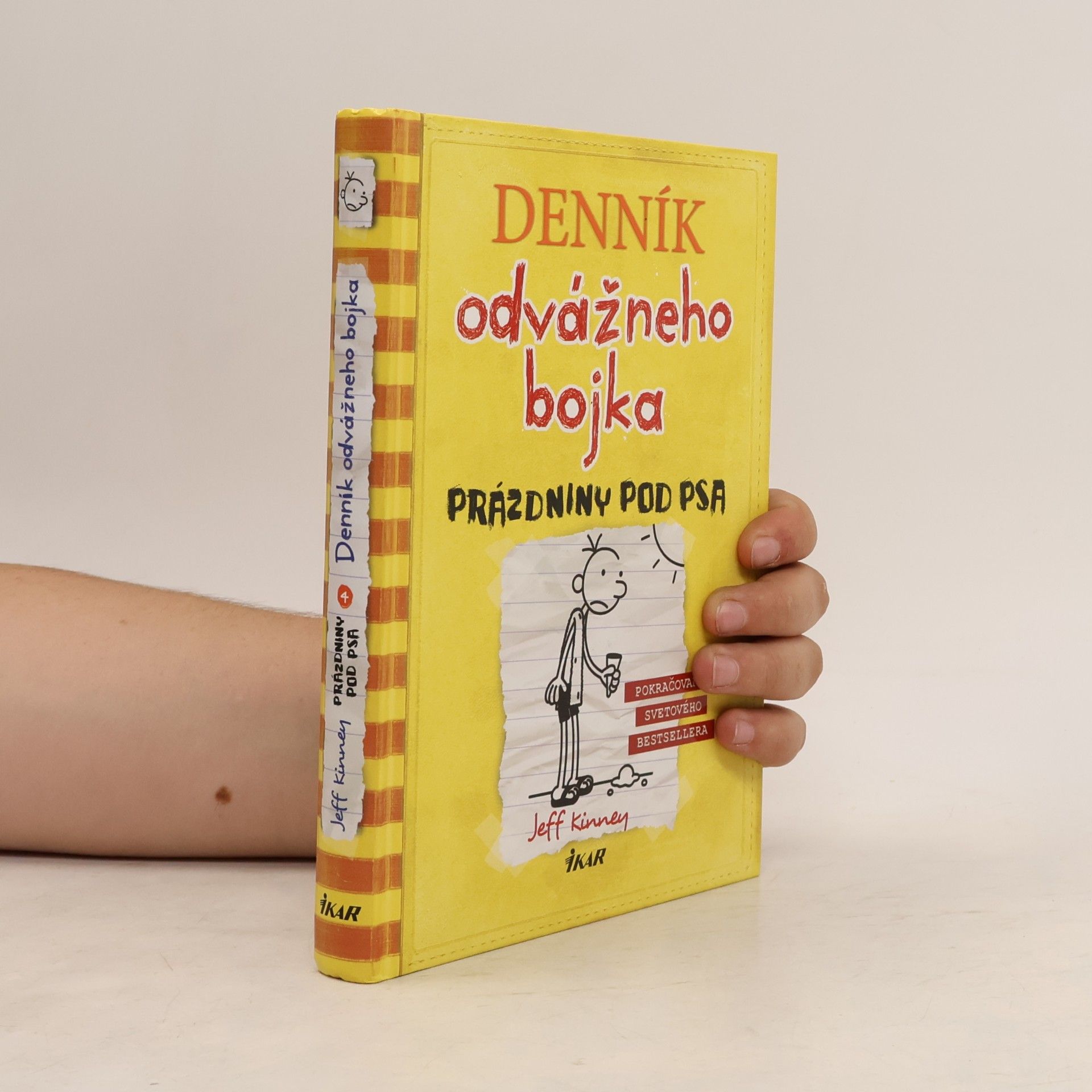 Jeff Kinney Denník odvážneho bojka 4: Prázdniny pod psa