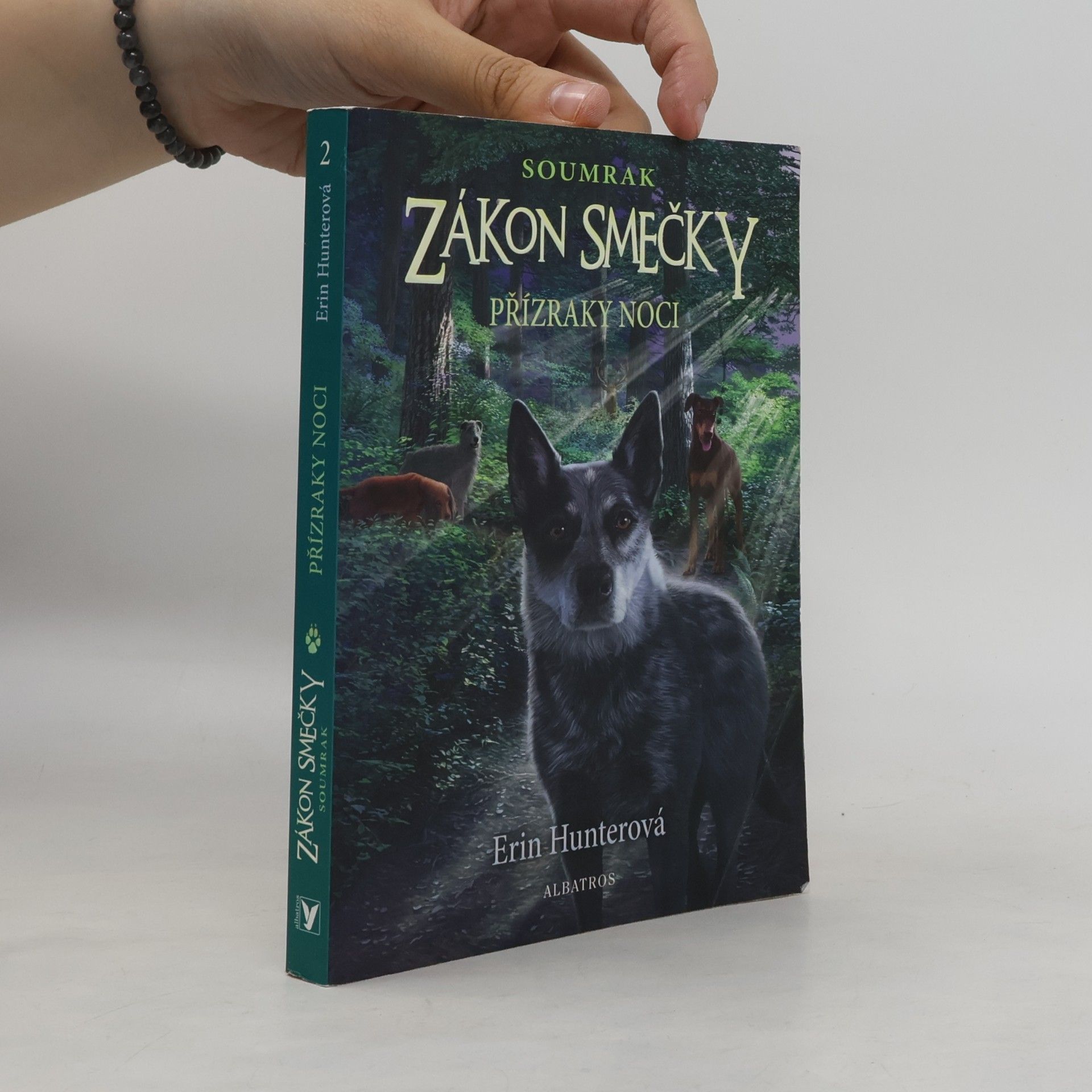 Erin Hunter Soumrak. Zákon smečky 2. Přízraky noci