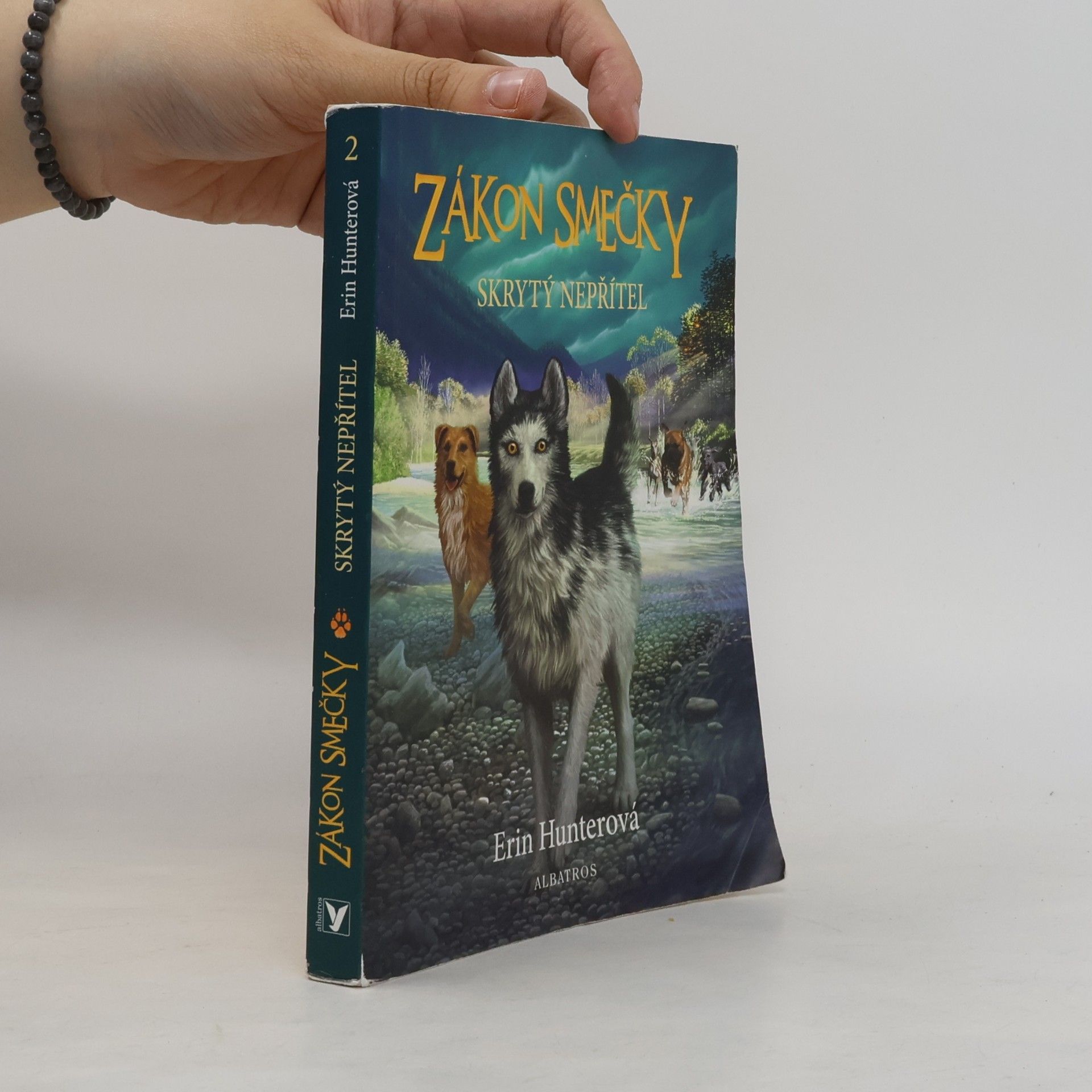 Erin Hunter Zákon smečky: Skrytý nepřítel